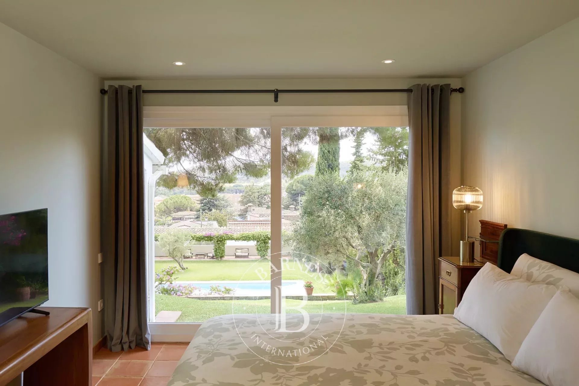 Villa récemment rénovée avec vue imprenable sur la mer et maison d'hôtes indépendante à Calonge, Costa Brava - picture 23