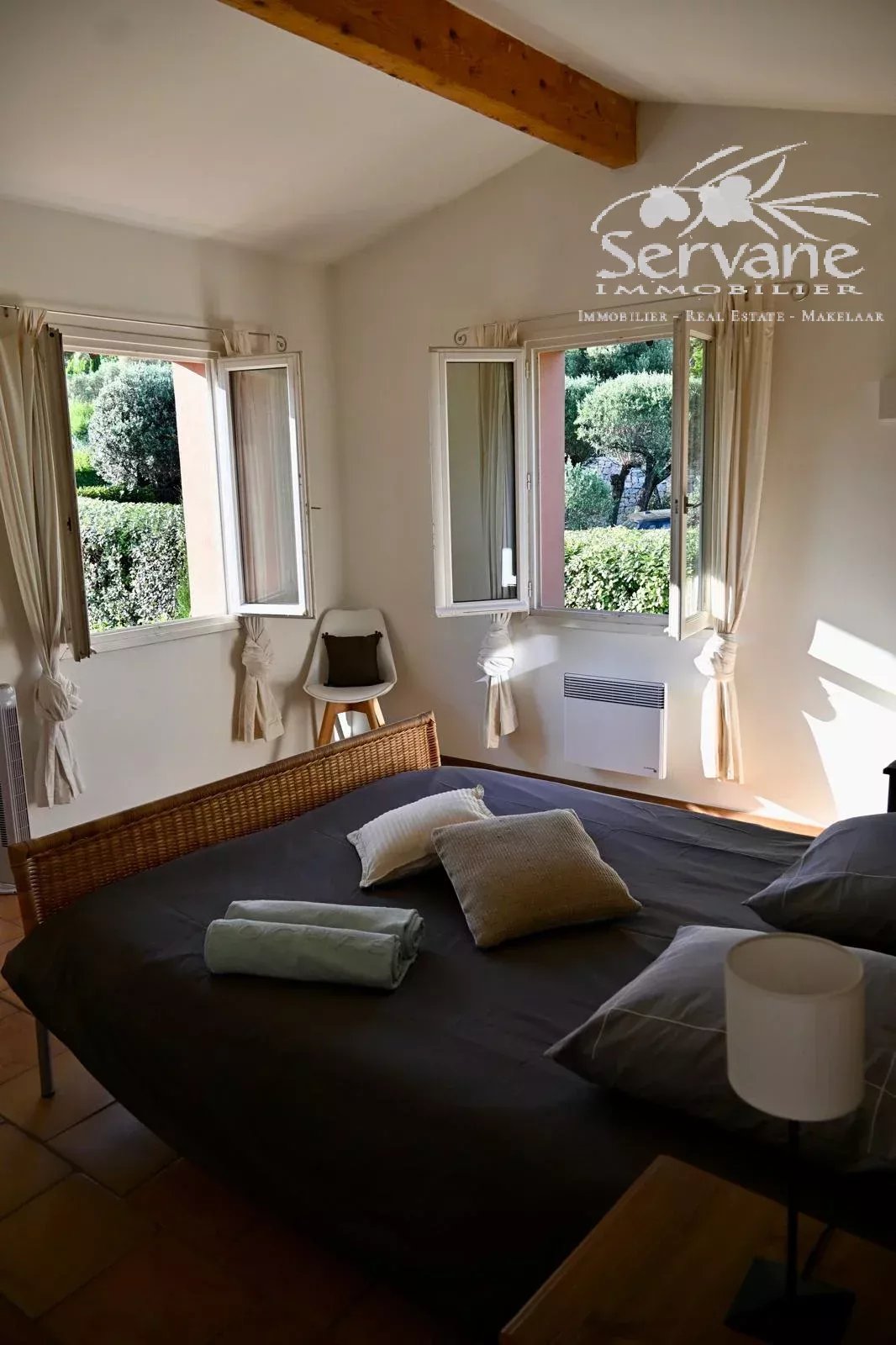 COTIGNAC CHARMING HOUSE WITH INDEPENDANT APARTMENT