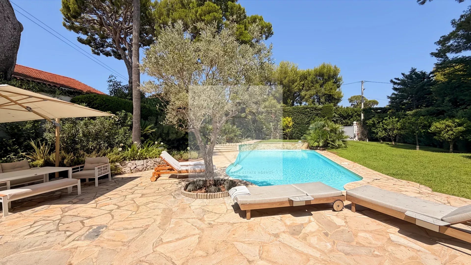 Magnifique villa rénovée au cœur du Cap d’Antibes — photo 23