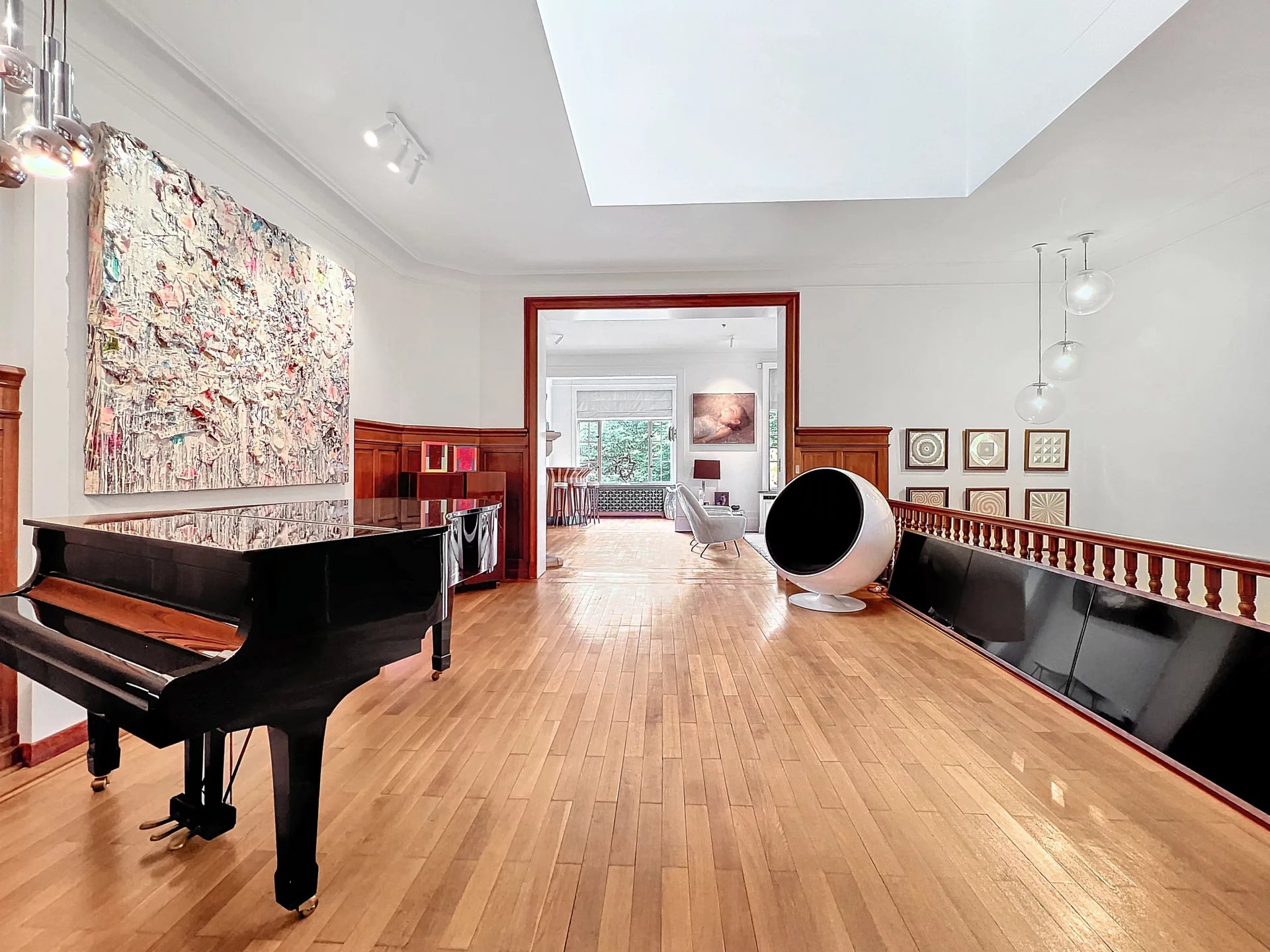 Square Vergote - Mooi geklasseerd huis met tuin en garage