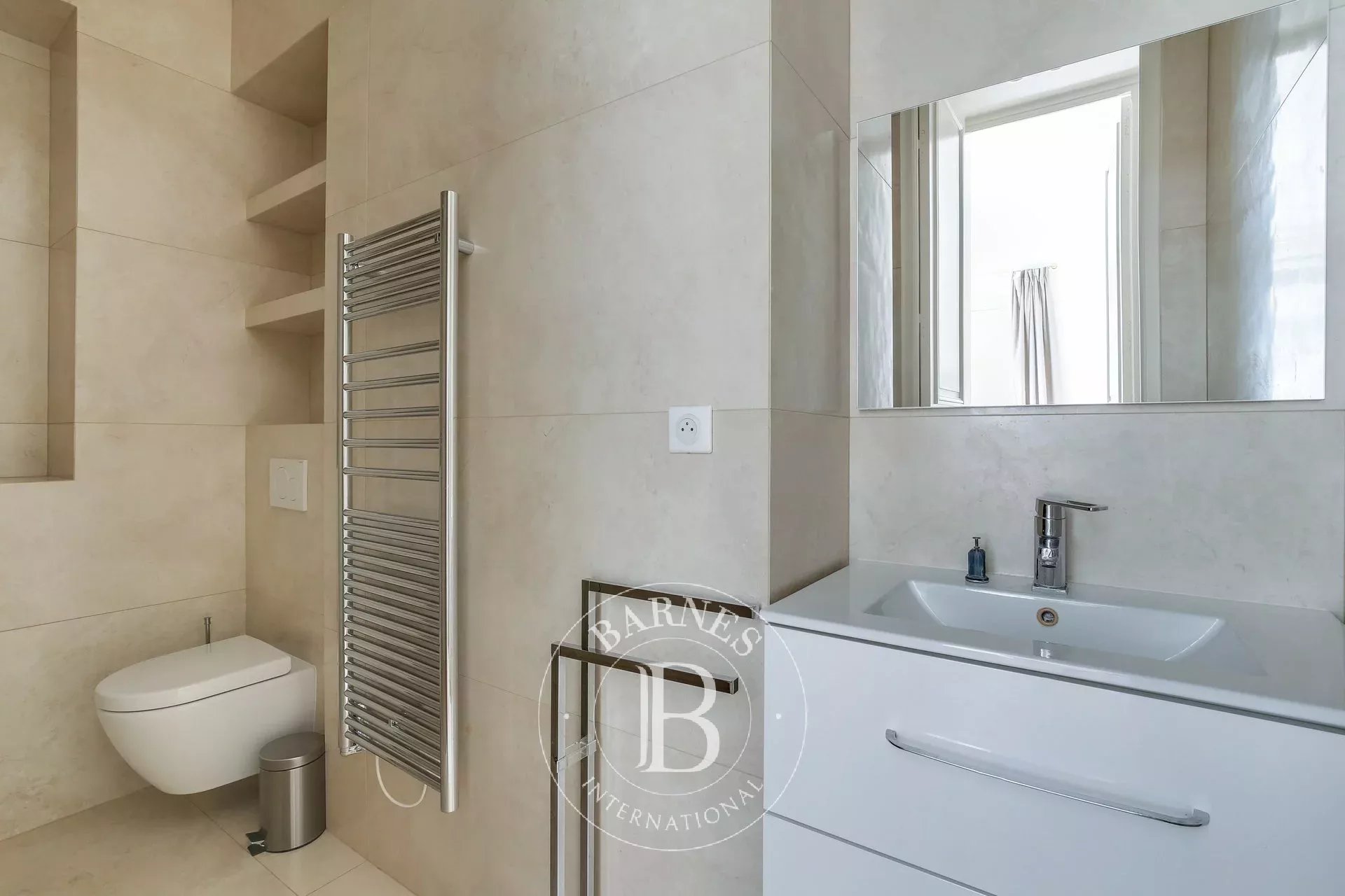 Daire Paris 8ème - picture 7