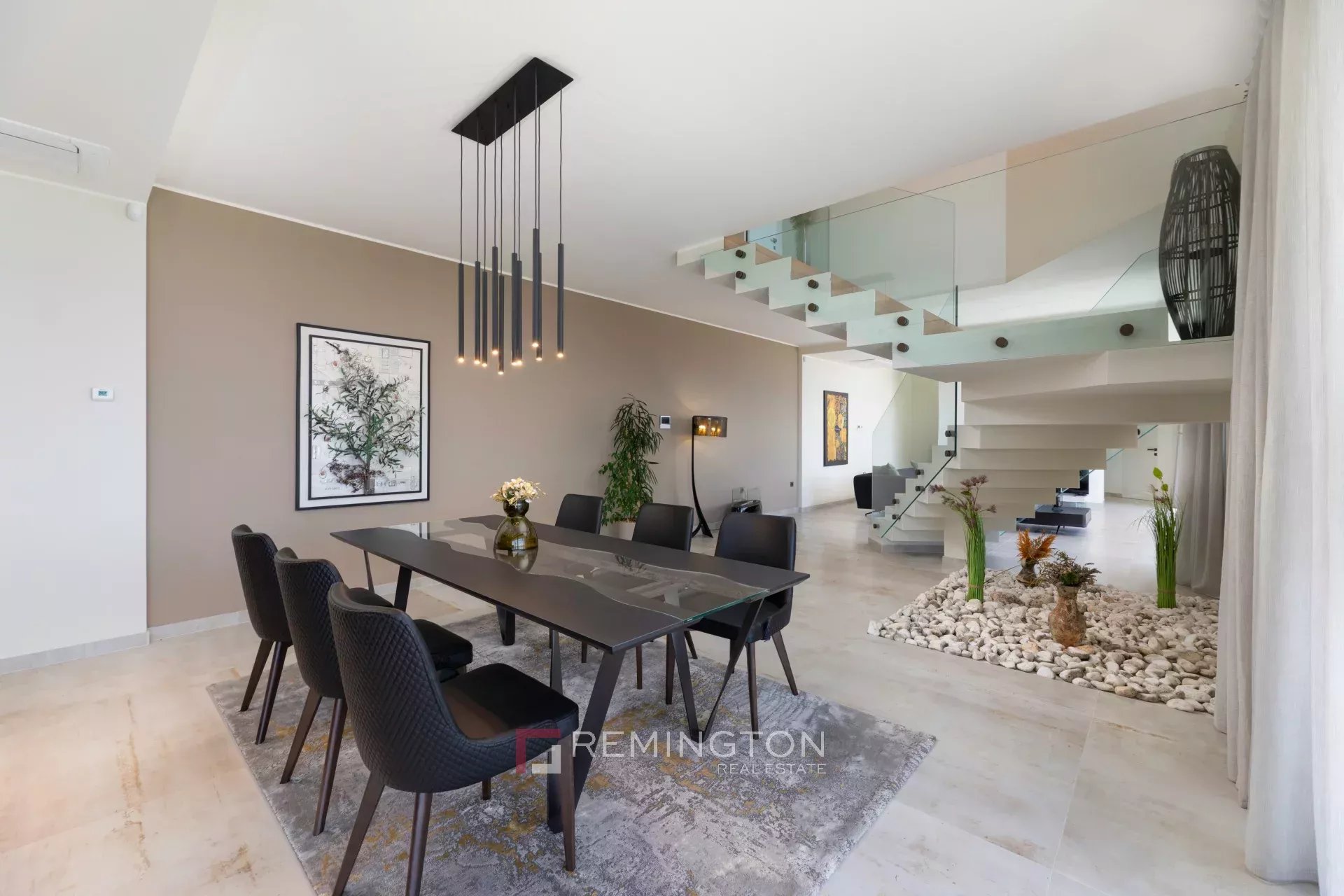 3 Bedroom Villa/Townhouse's Image 4