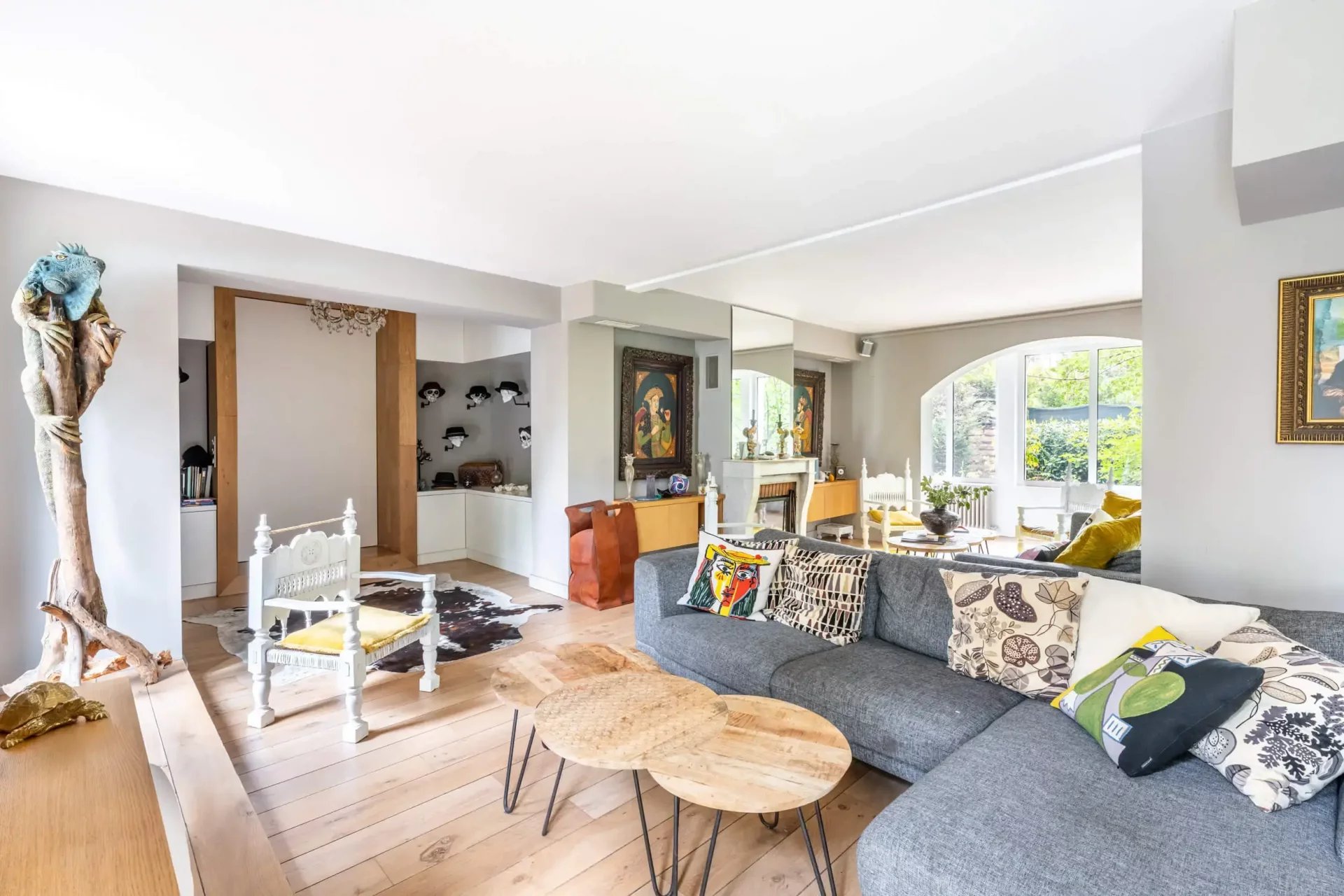 Propriété de 240 m² à Lucenay avec piscine et parc