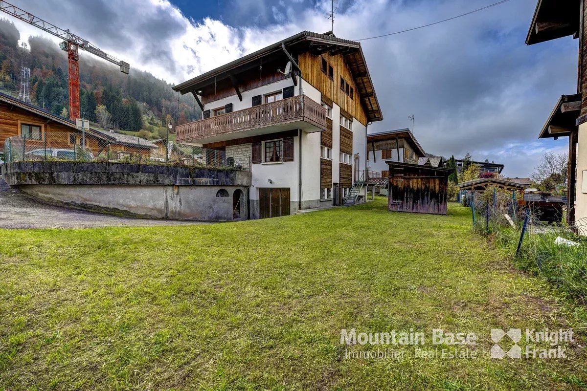 Photo of Large, detached chalet in prime central Morzine