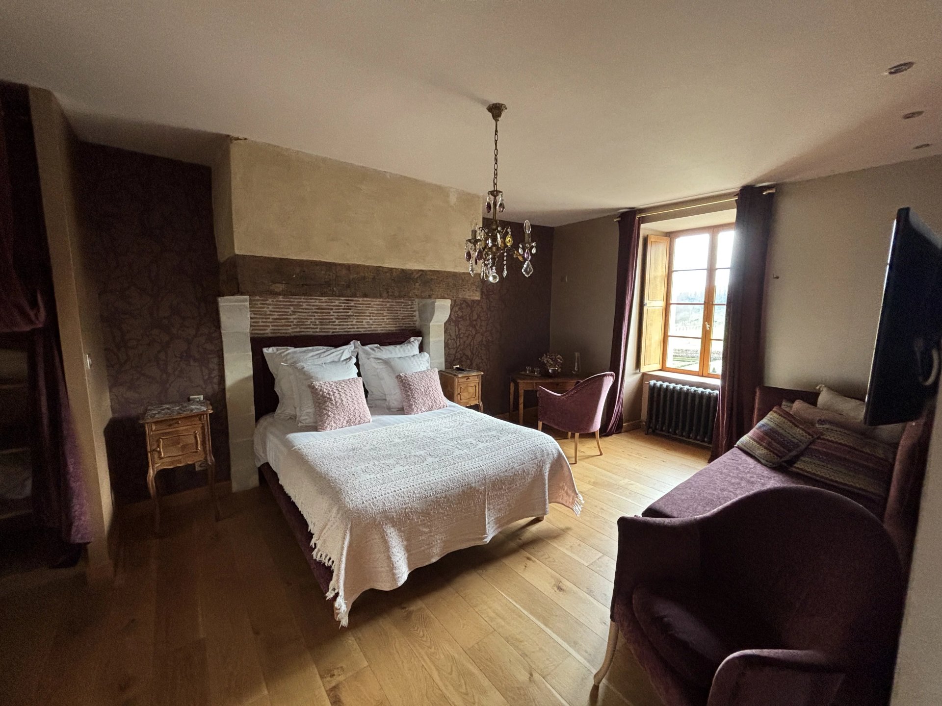8 Bedroom Villa/Townhouse's Image 8