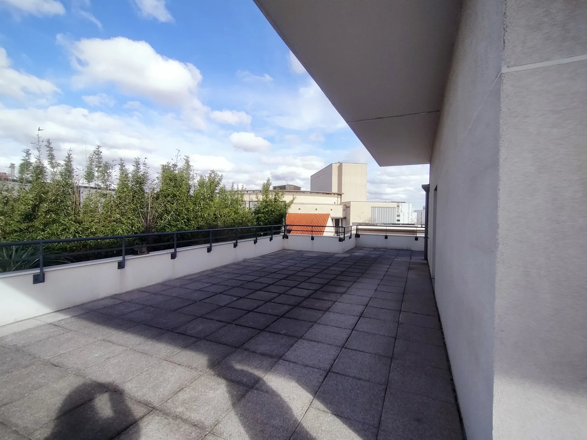 483223 Location Lyon 8ème