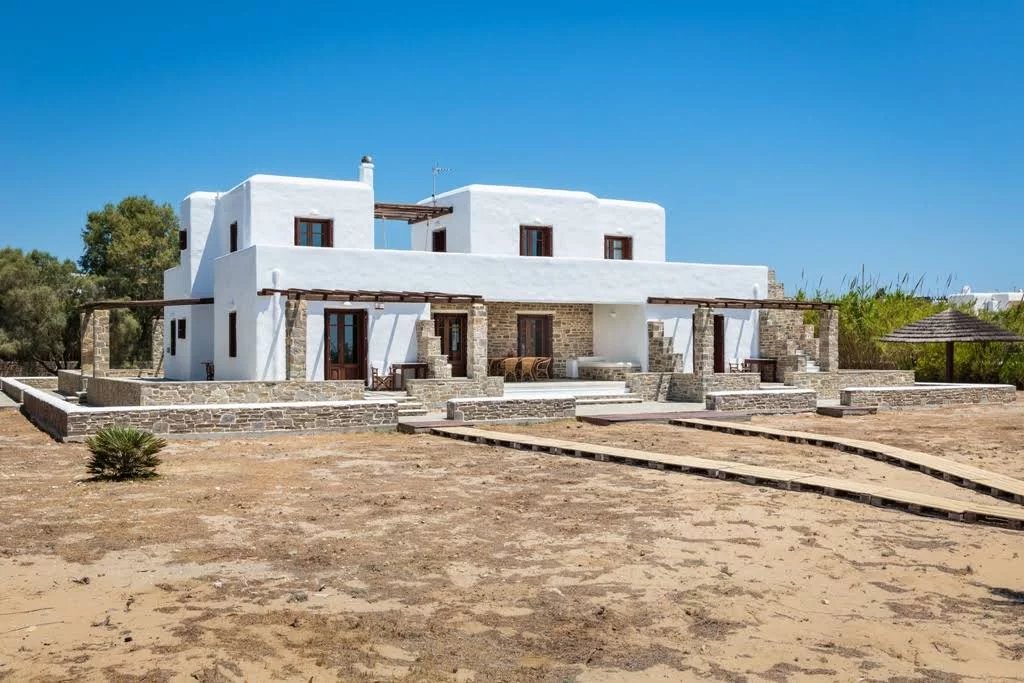 Splendide villa en bord de plage située à Paros