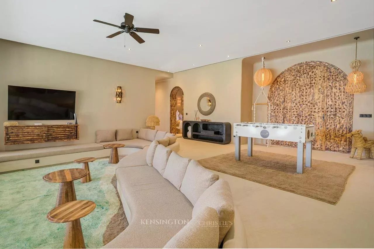 7 Bedroom Villa/Townhouse's Image 73