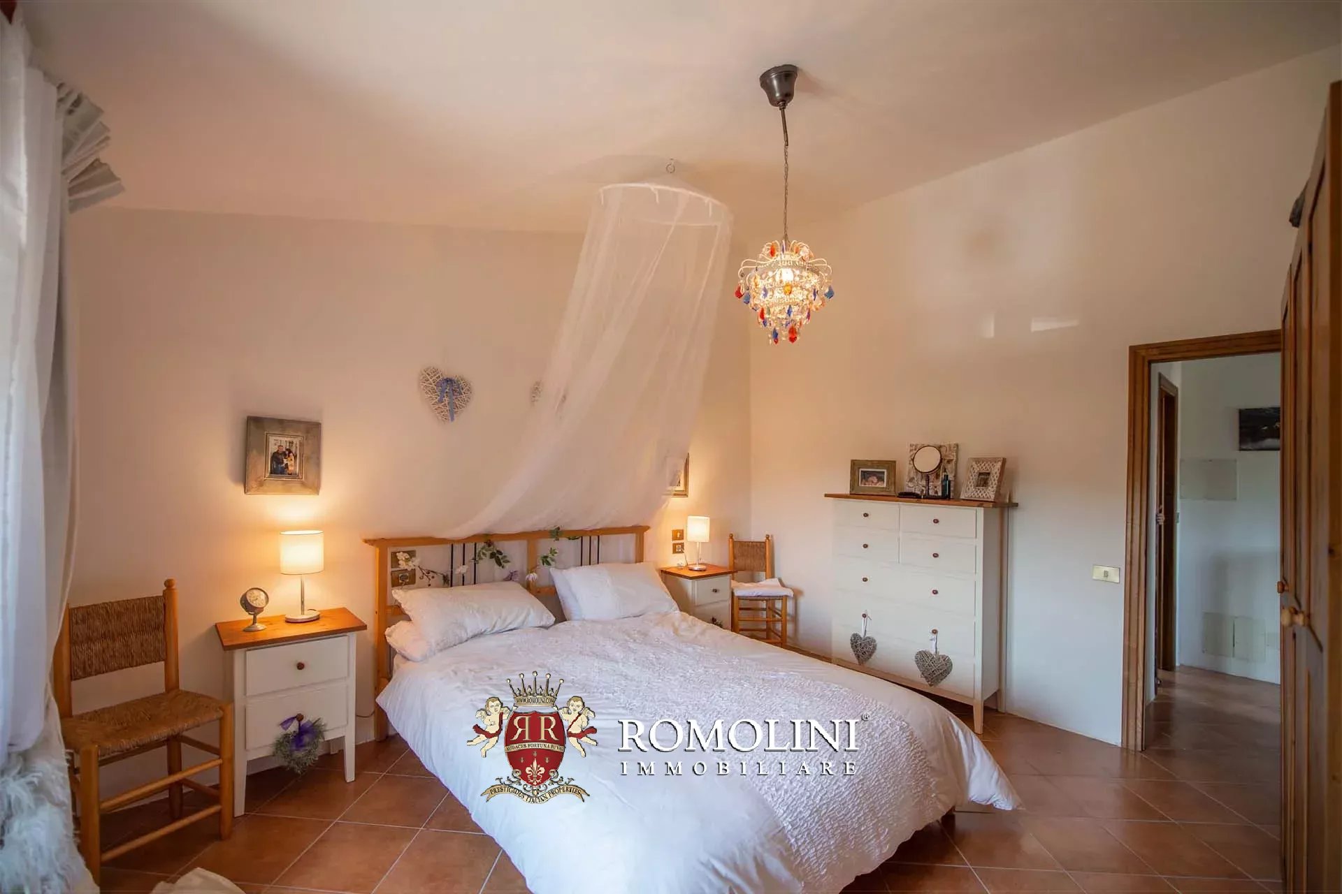 6 Bedroom Villa/Townhouse's Image 22