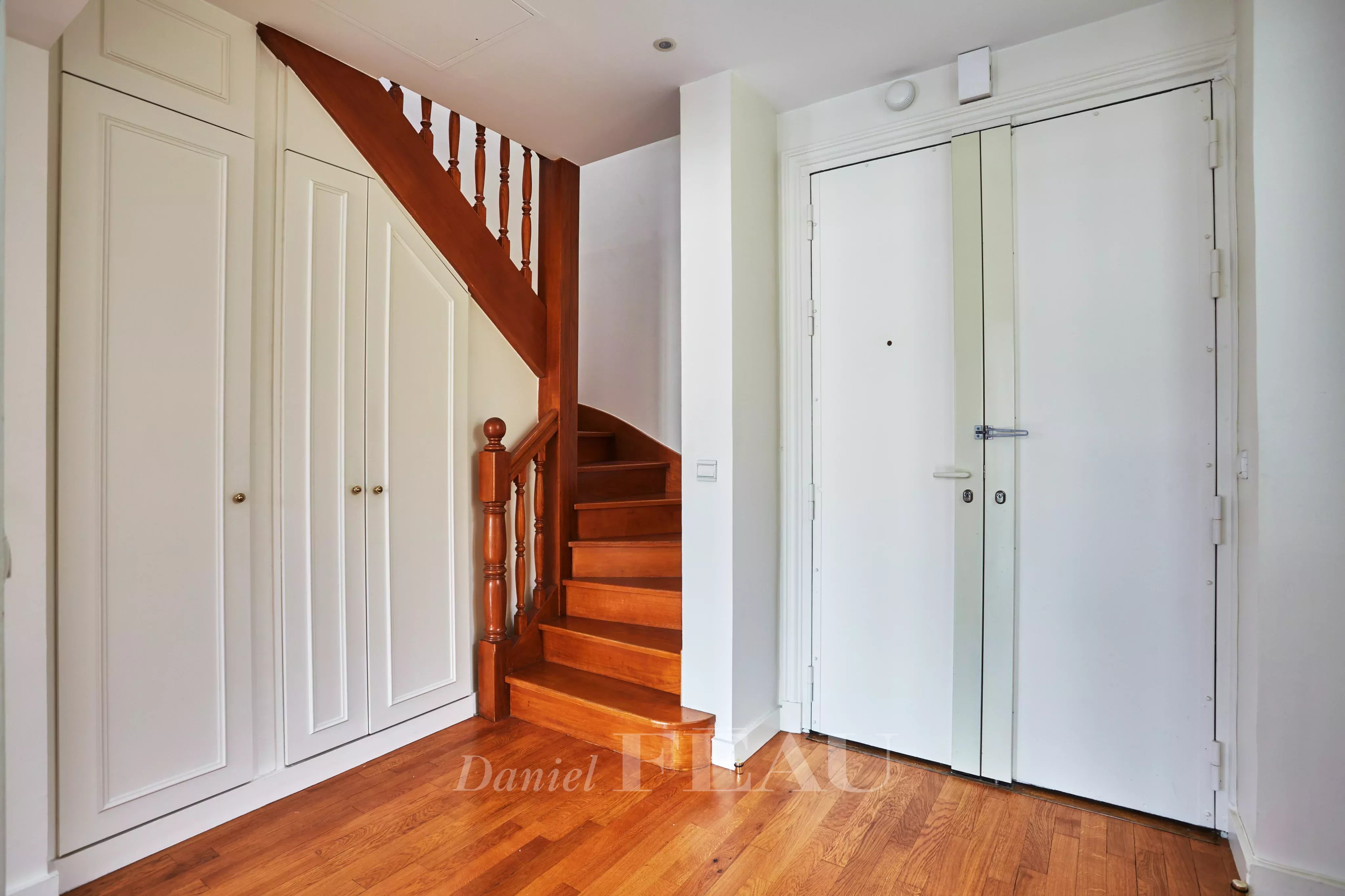 Rental Apartment Paris 8th