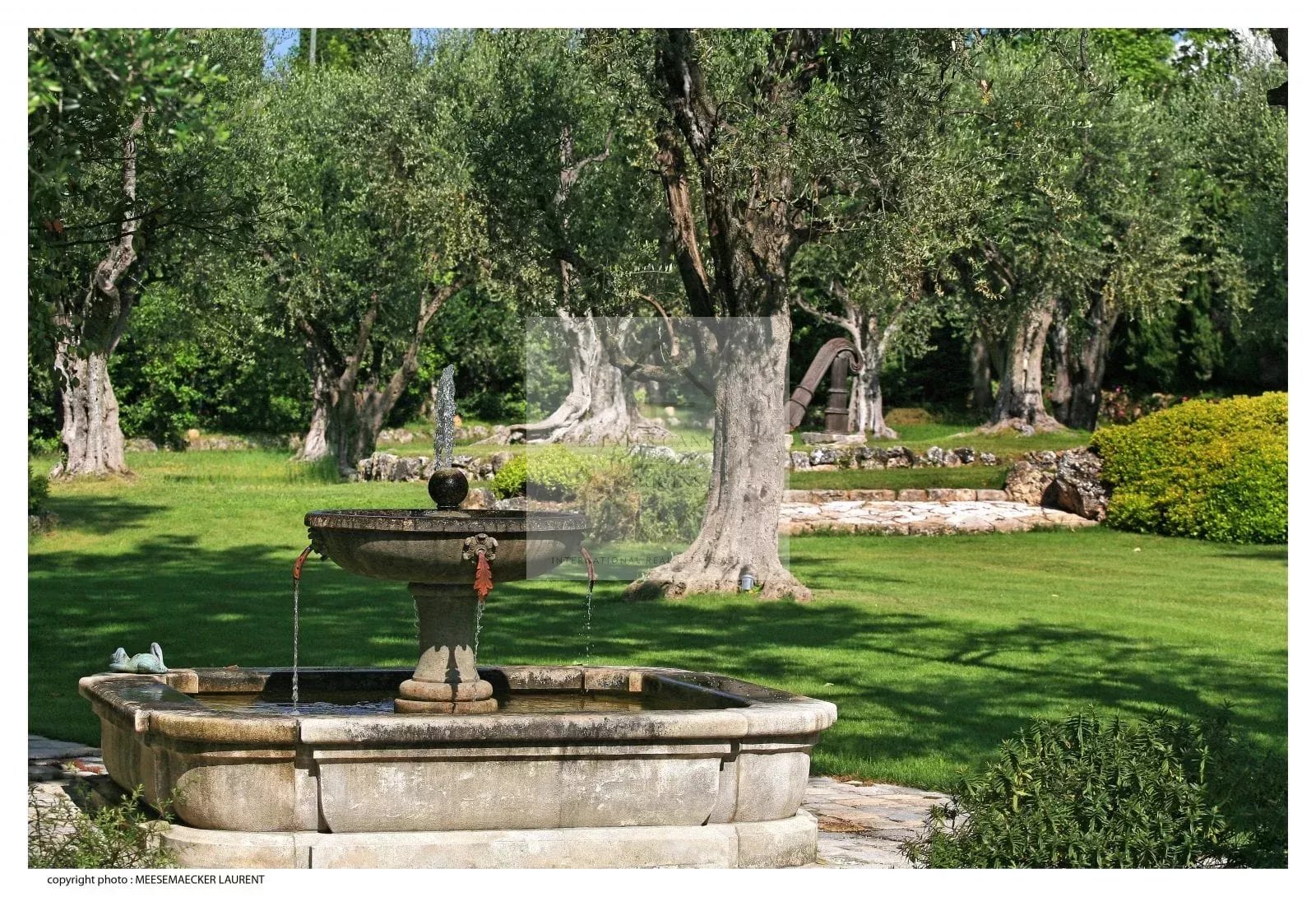 Villa Provençale avec piscine et court de tennis, à pied du village de Mougins — photo 34