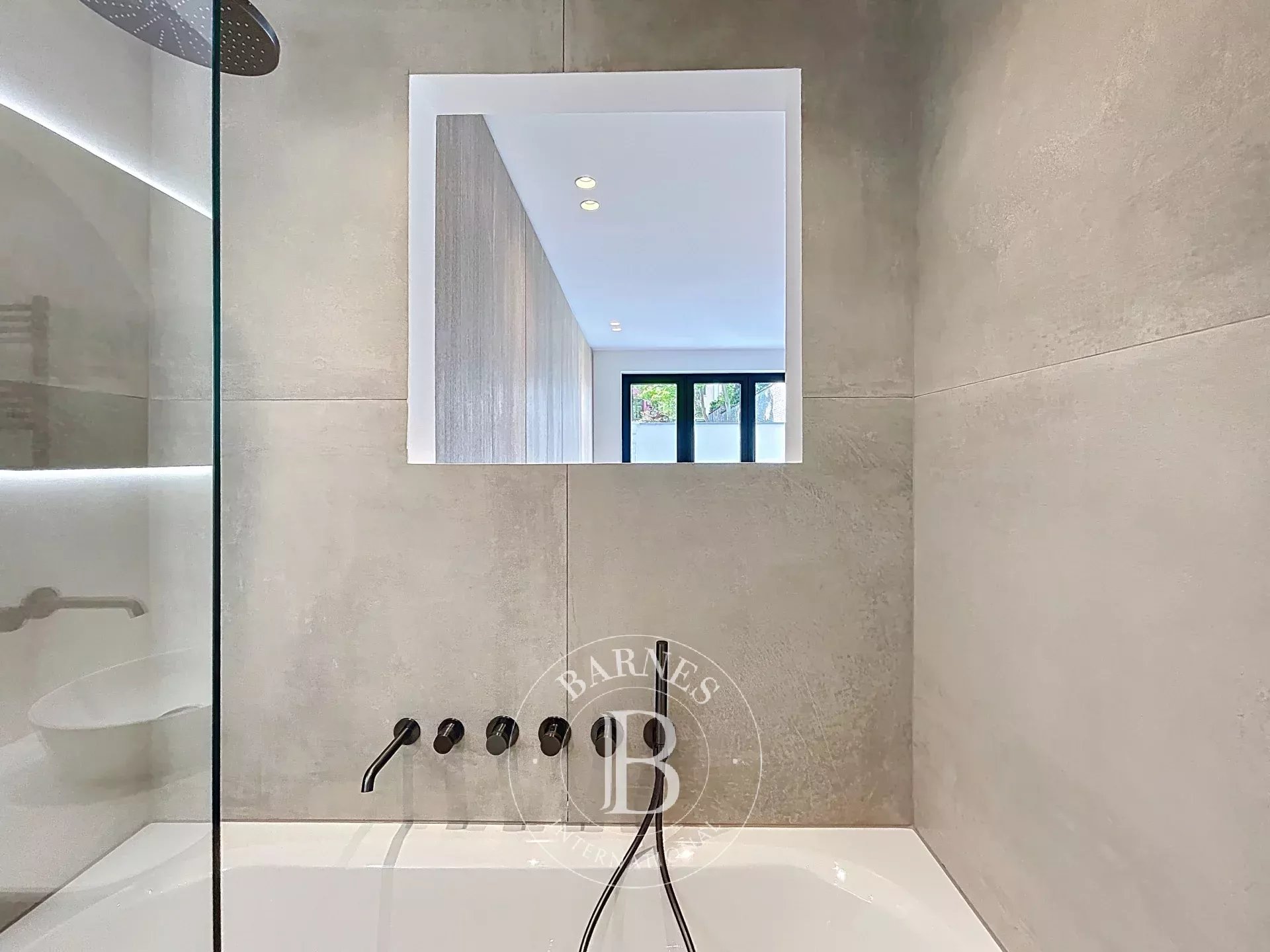 Ixelles- Duplex de haut standing à vendre