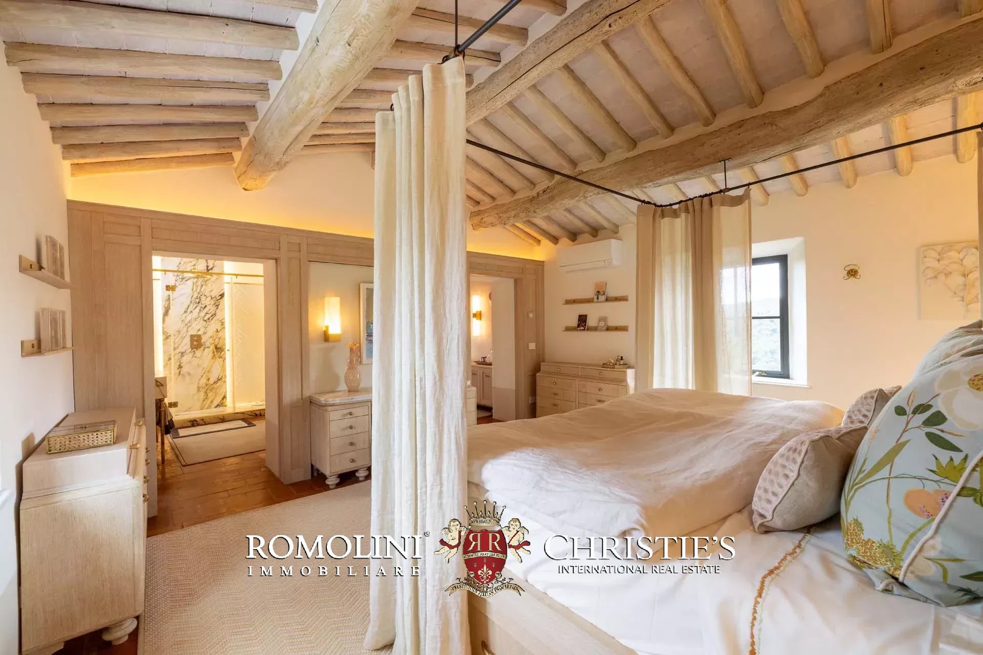 4 Bedroom Villa/Townhouse's Image 31
