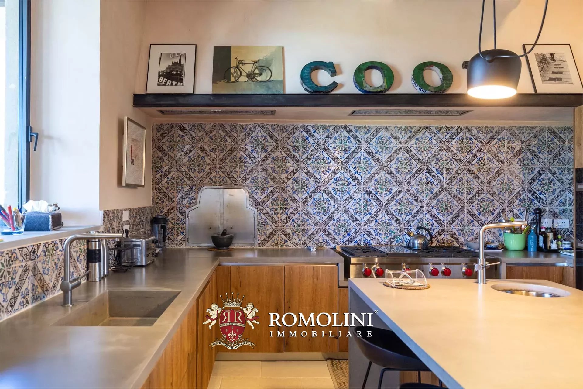 5 Bedroom Villa/Townhouse's Image 19