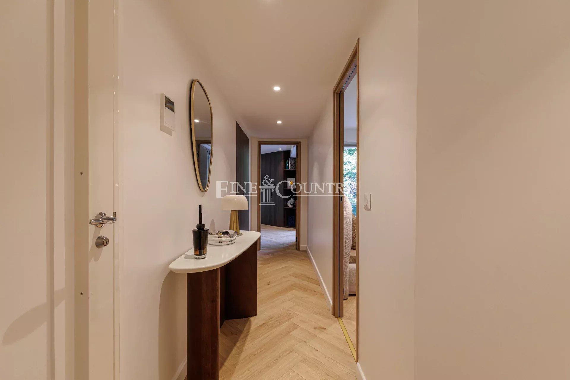 Photo of For Sale – 2-Bedroom Apartment – Cannes Montrose