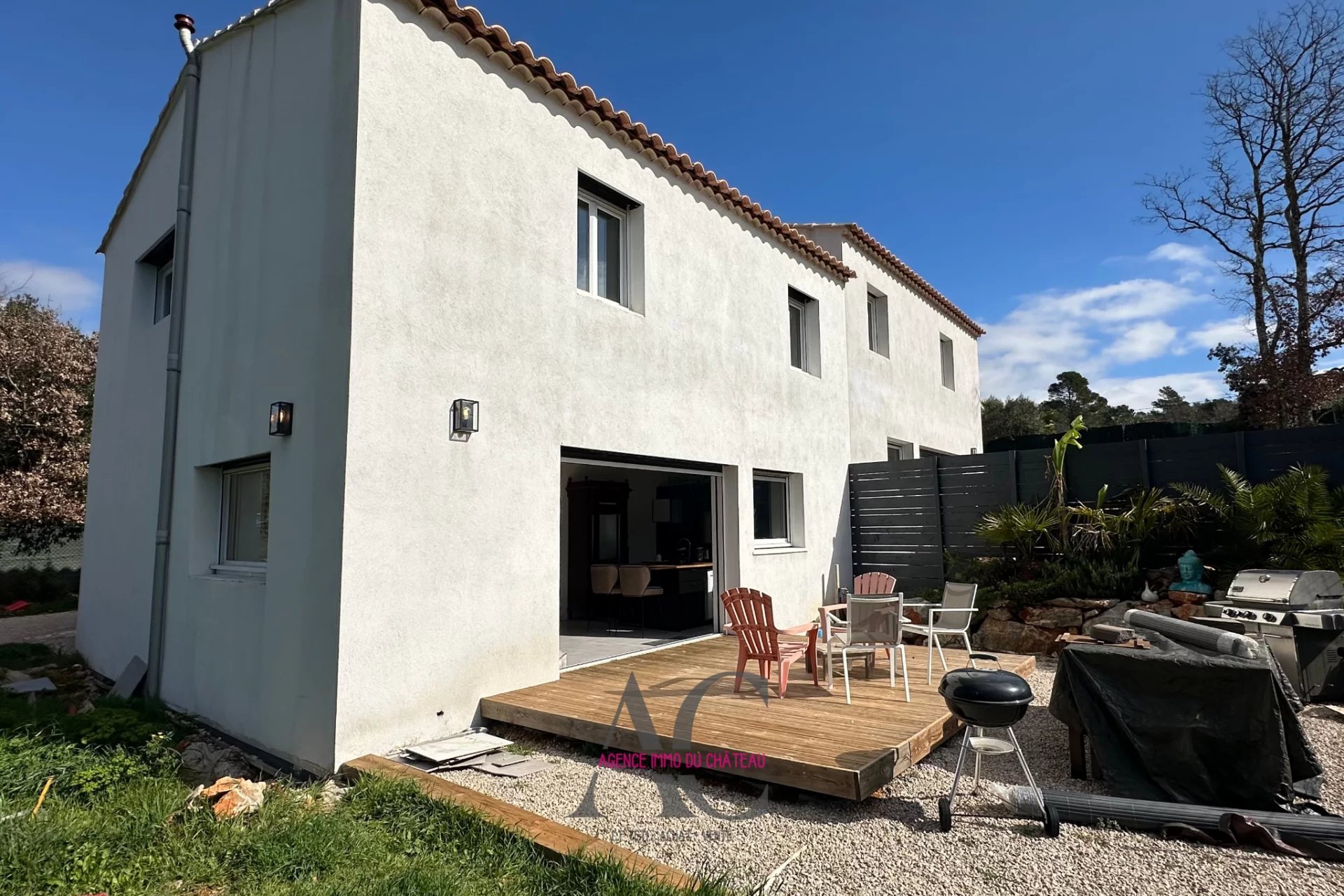 Agence immobilière de 