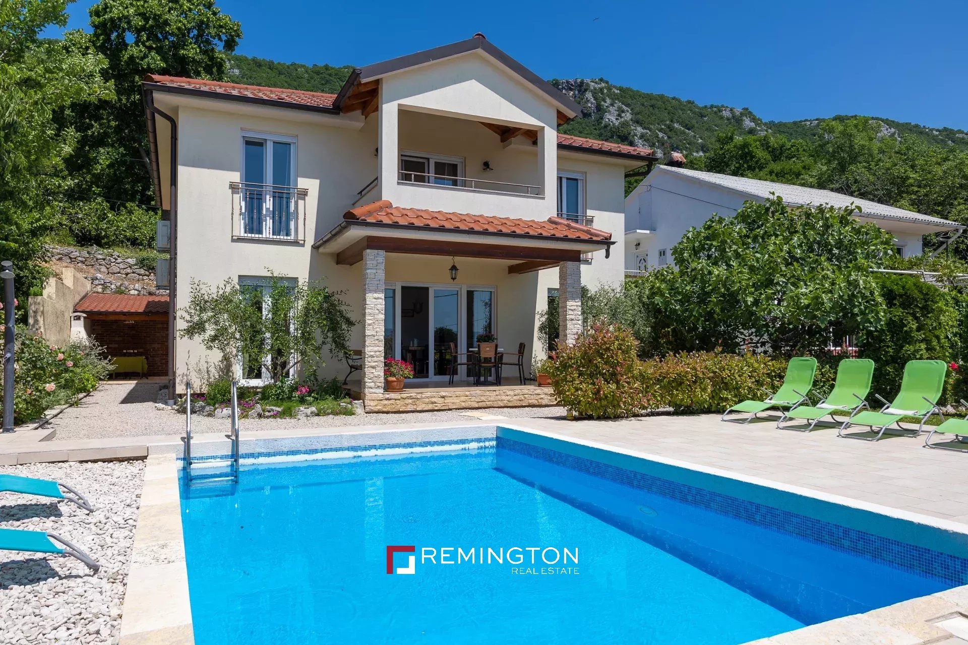 4 Bedroom Villa/Townhouse's Image 4