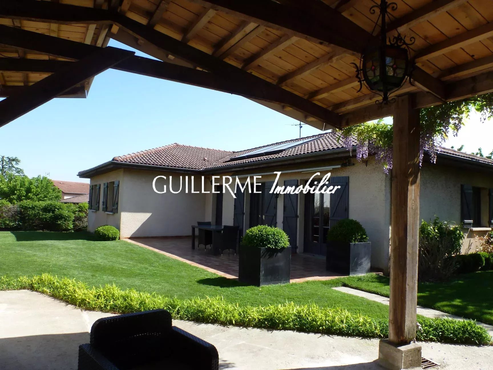 MAISON FAMILLIALE 160MÂ²