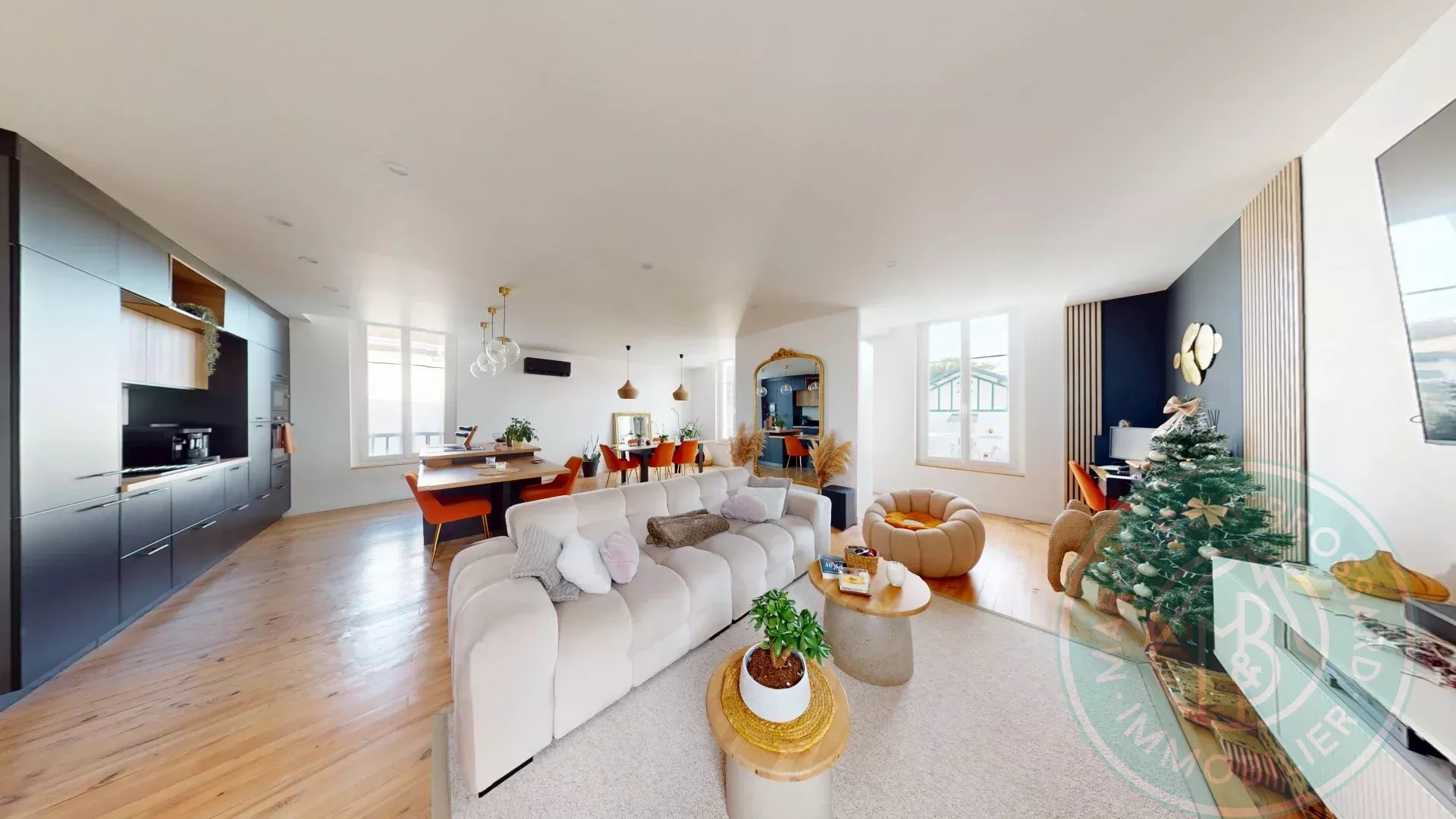 Agence immobilière de 