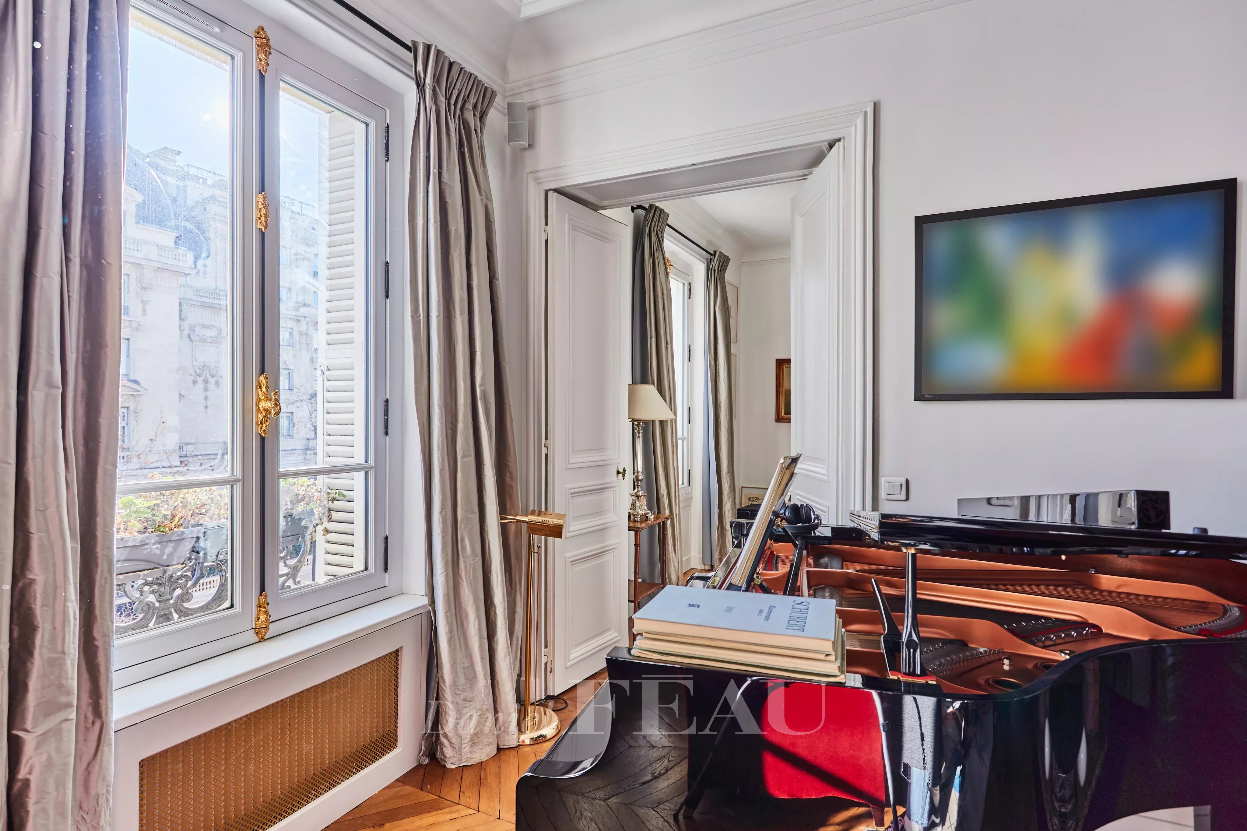 Sale Apartment Paris 16th