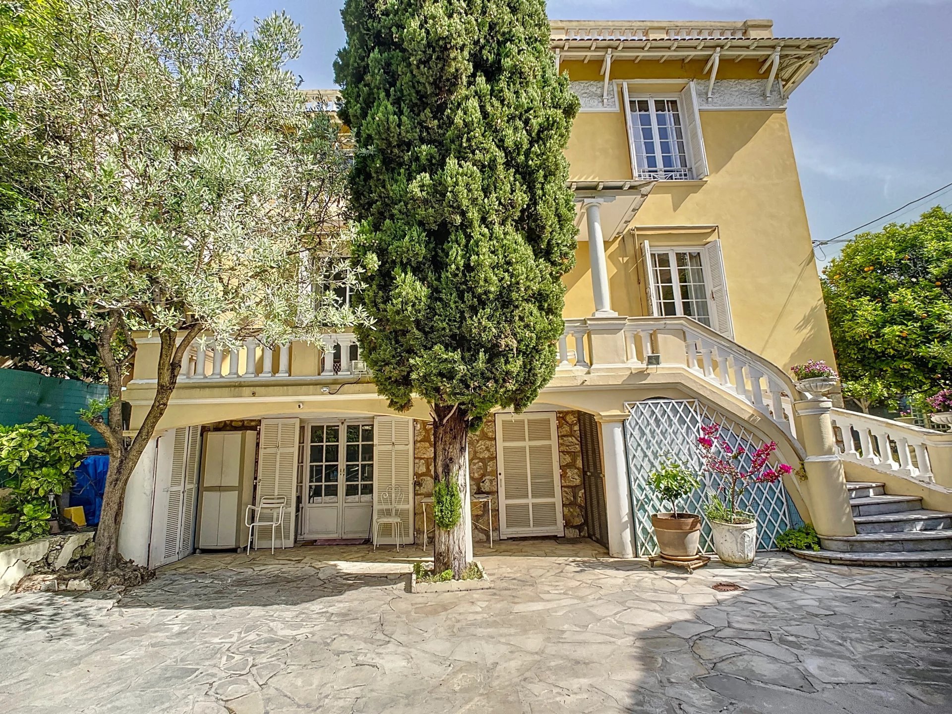 Nice - Cimiez:  Villa Viager Occupé  Coeur de Cimiez