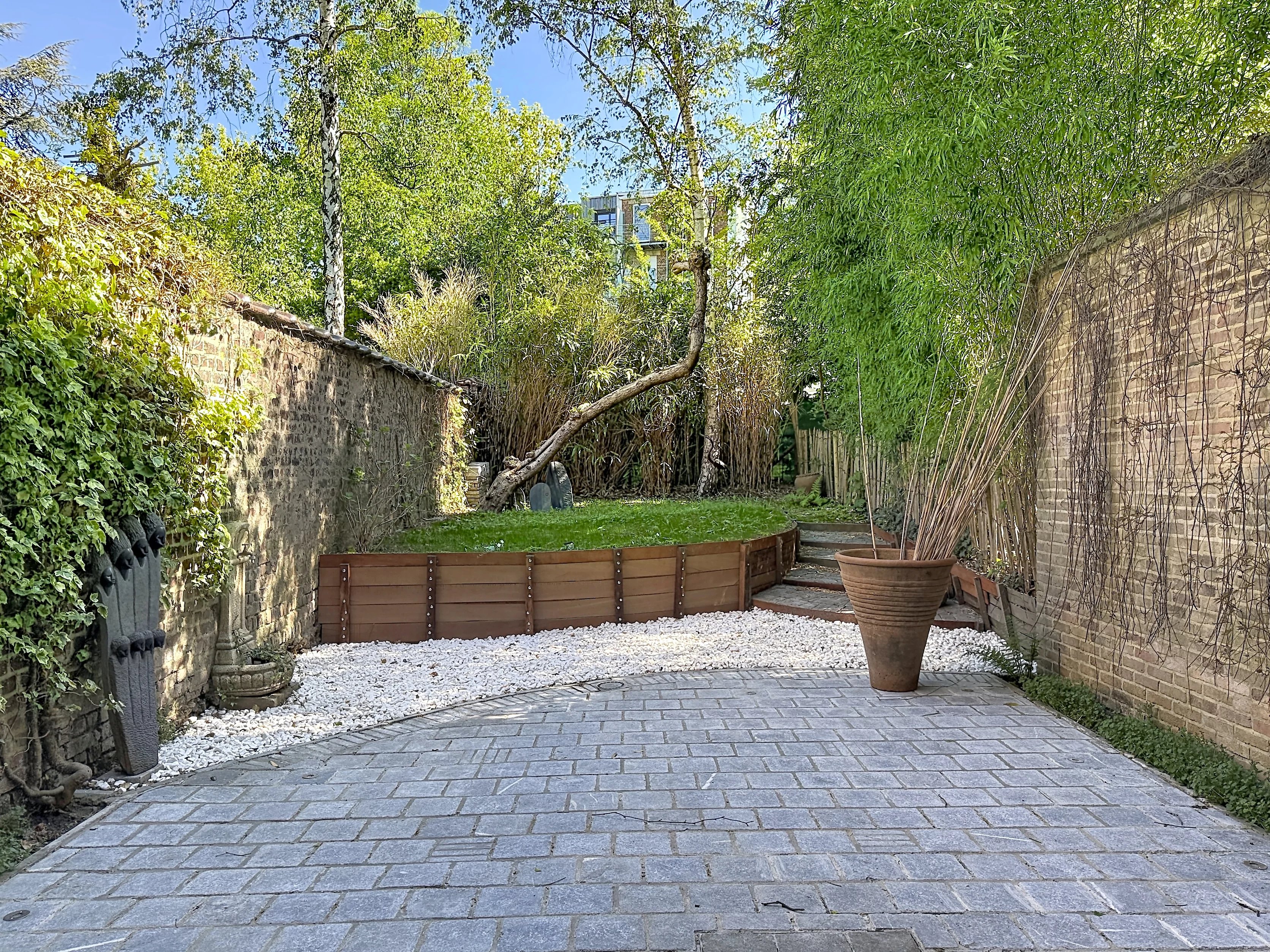Square Plasky - Maison meublée 1 chambre avec jardin, terrasses et garage
