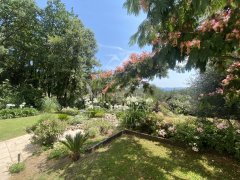 VCharming villa in a green setting with panoramic views — photo 4 of 5