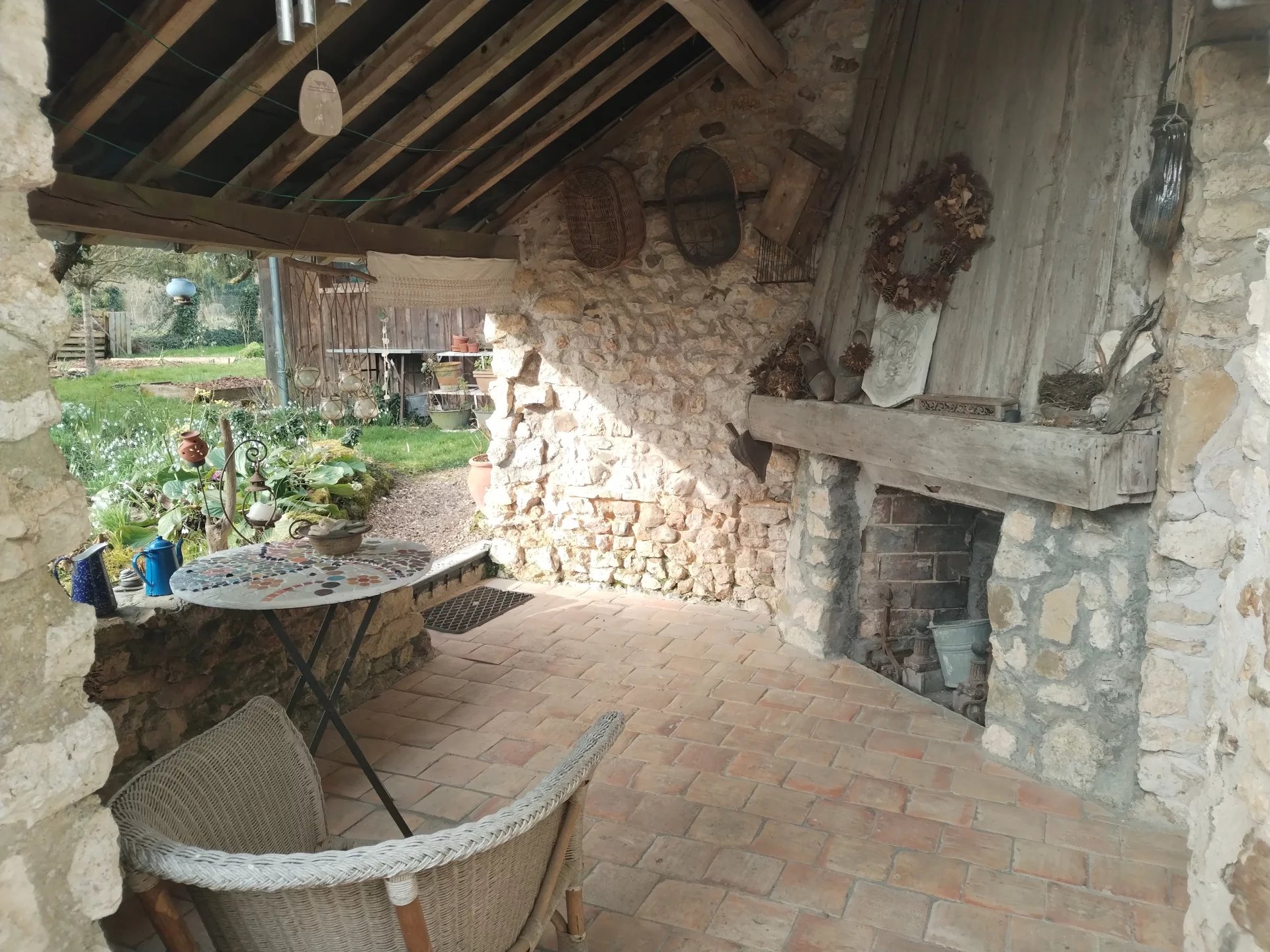 Photo 1