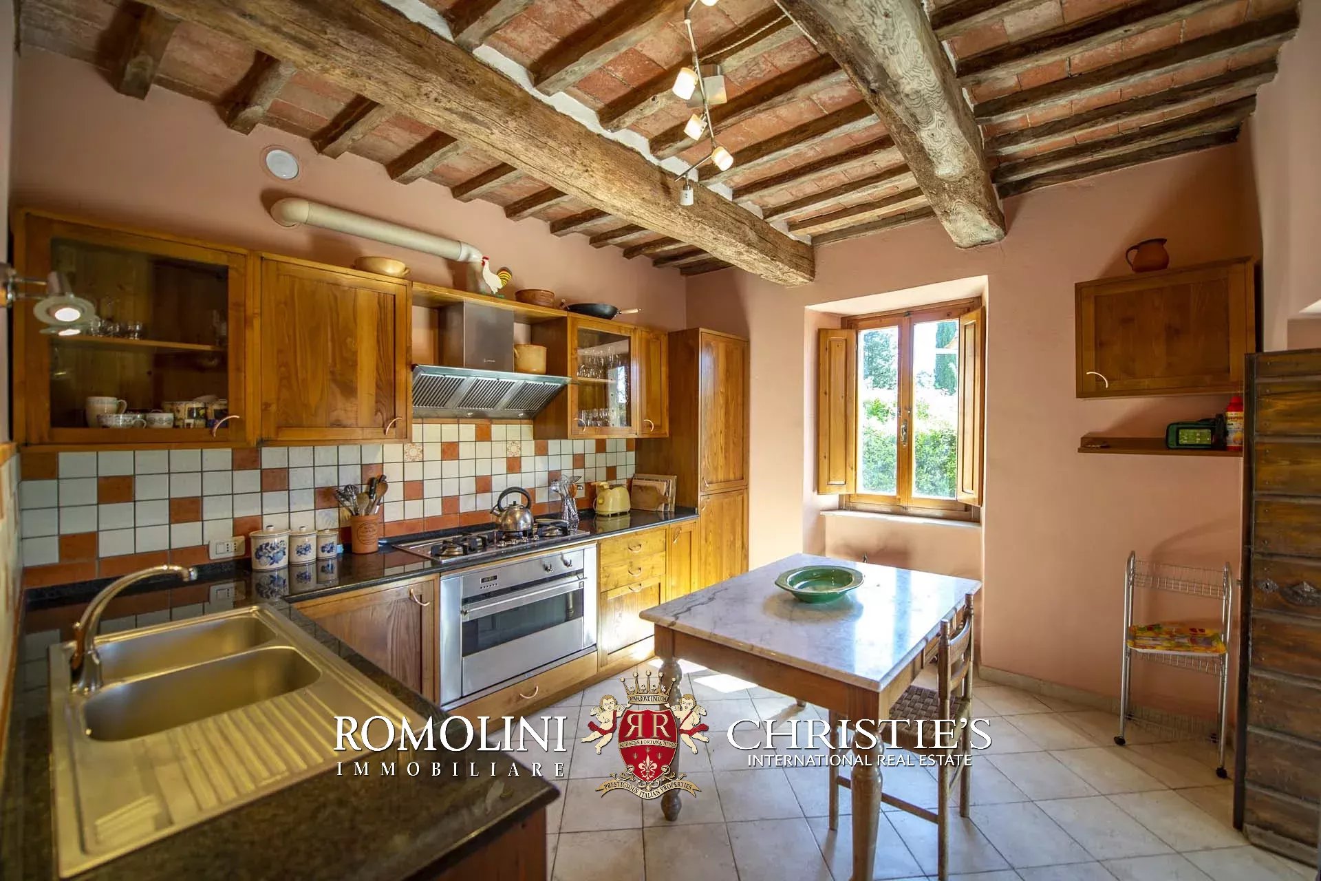 10 Bedroom Villa/Townhouse's Image 45