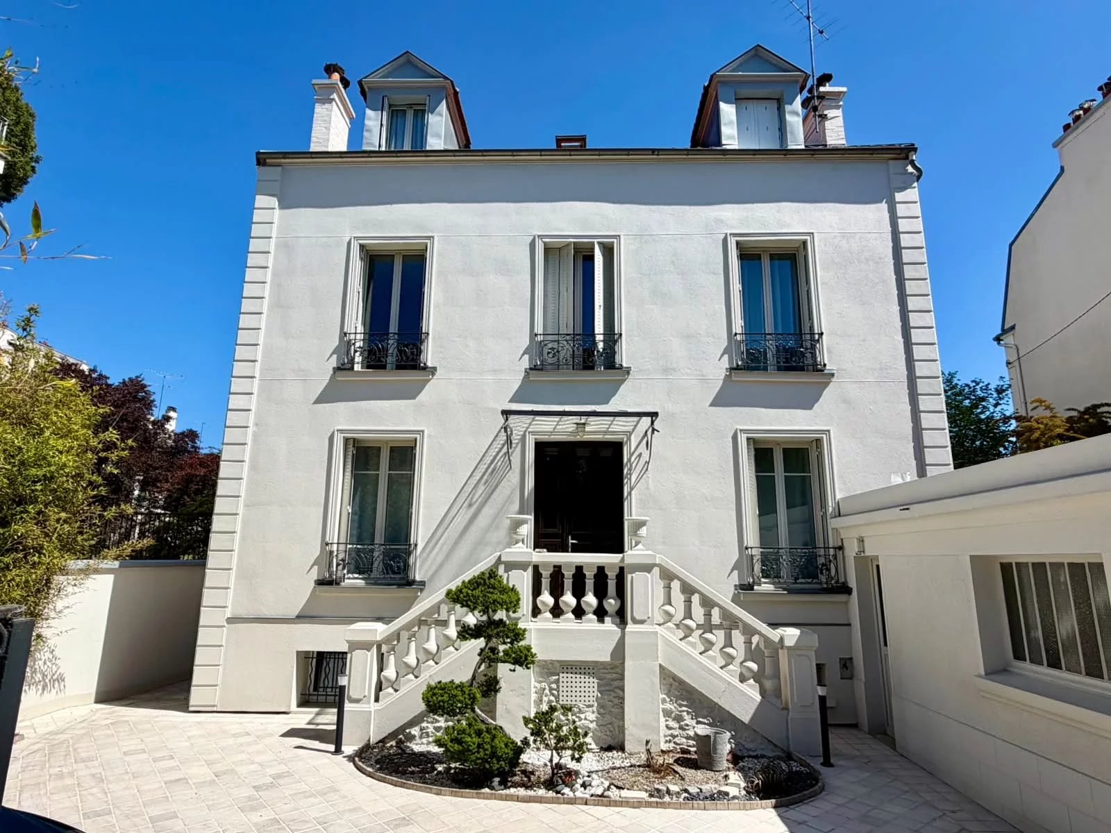 SECTEUR EGLISE - 5 MIN GARE RER E
