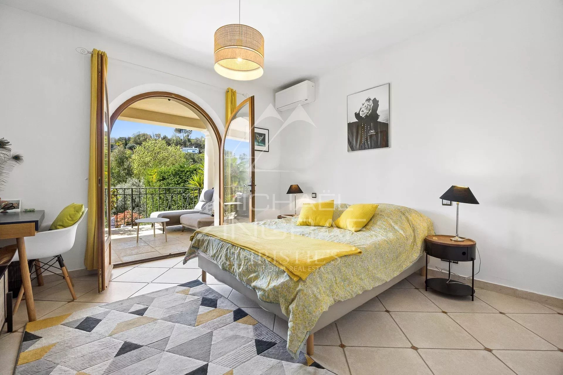 5 Bedroom Villa/Townhouse's Image 6