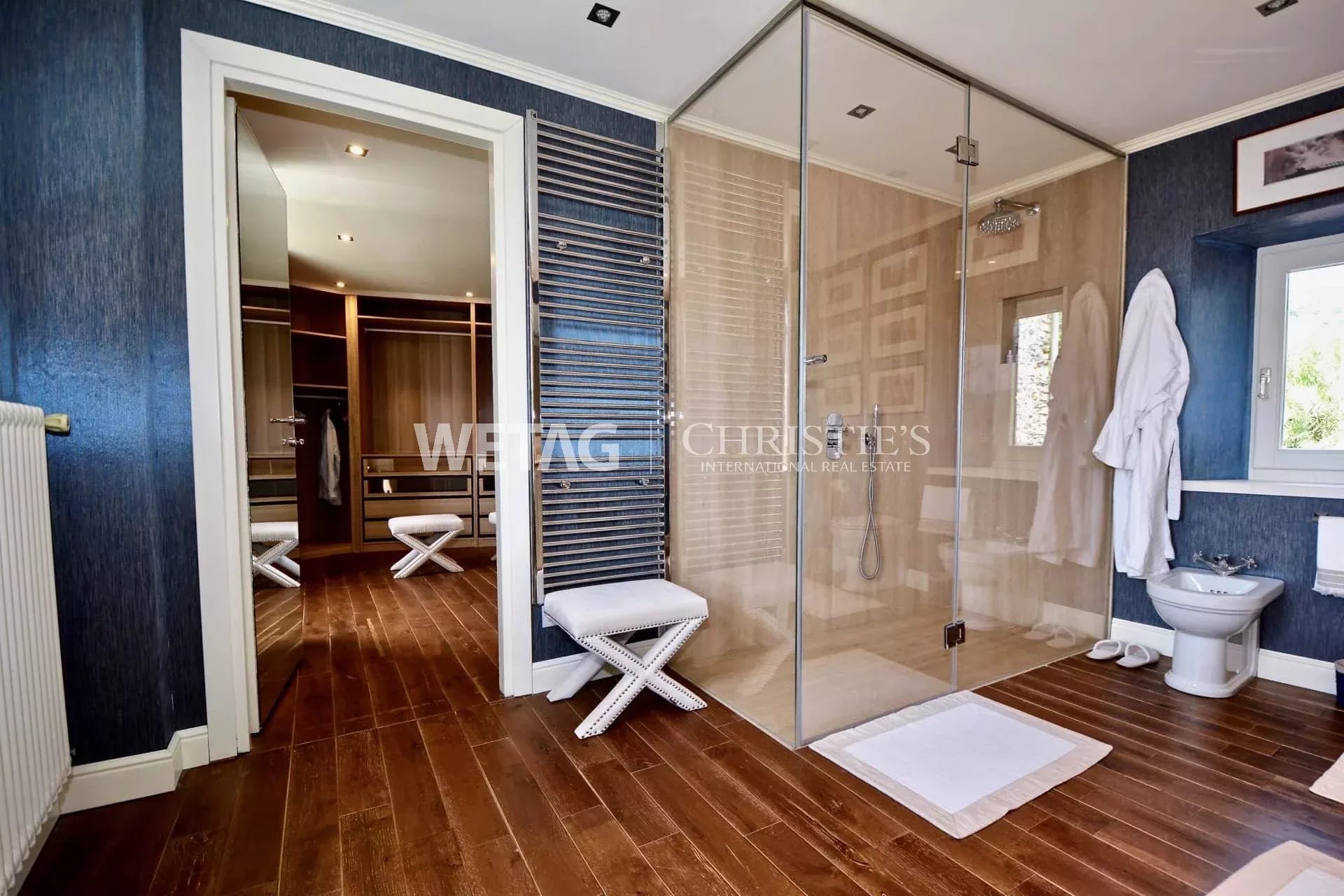 9 Bedroom Villa/Townhouse's Image 7