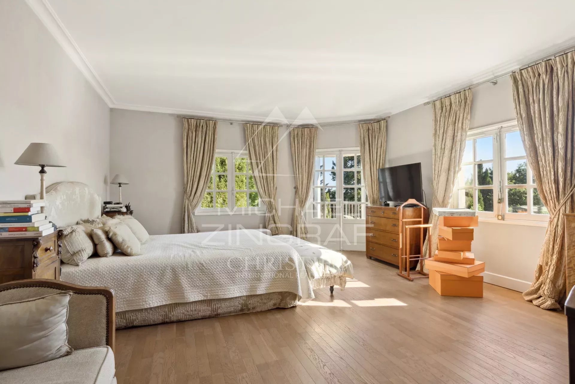 5 Bedroom Villa/Townhouse's Image 5