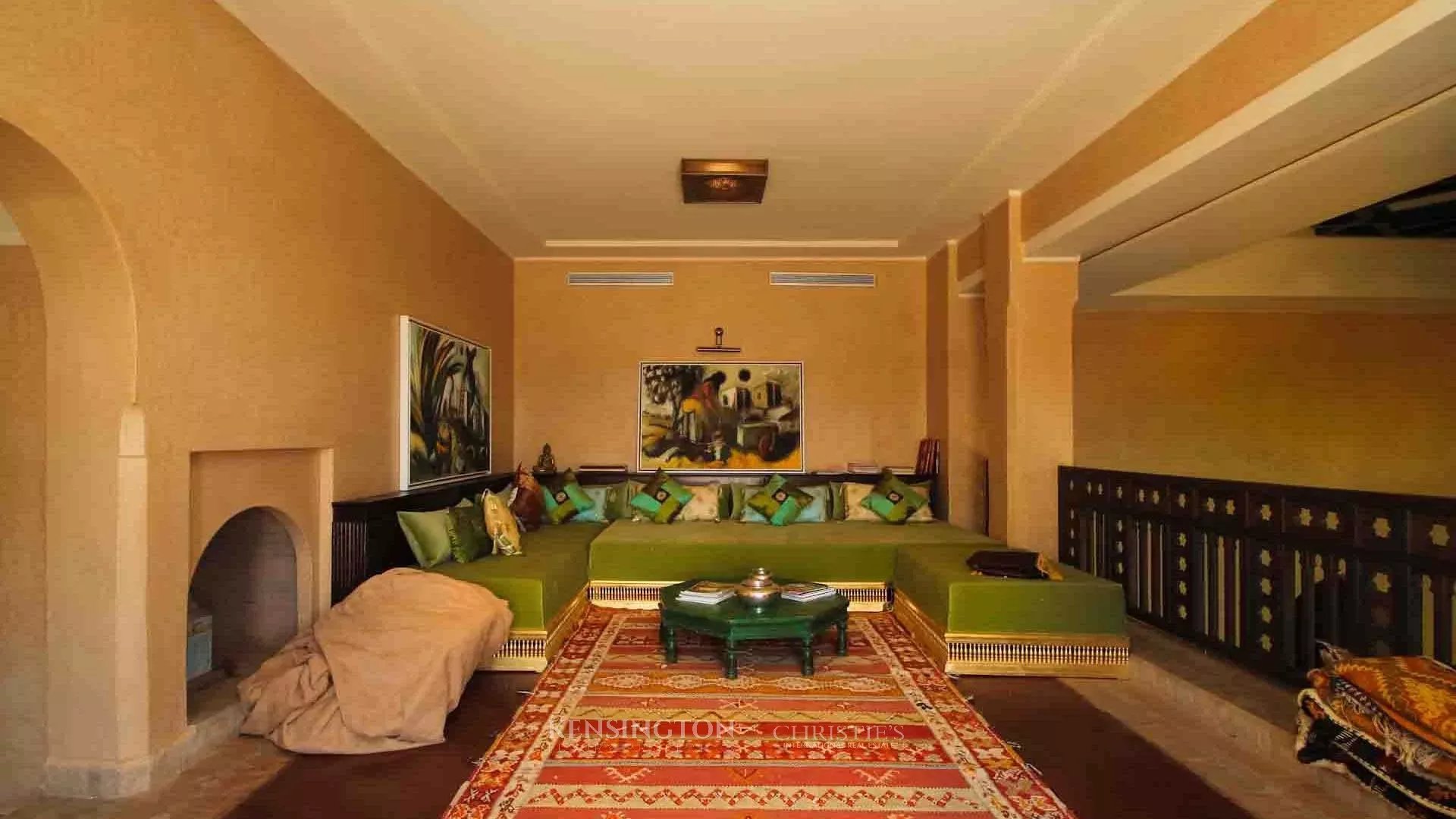 6 Bedroom Villa/Townhouse's Image 18