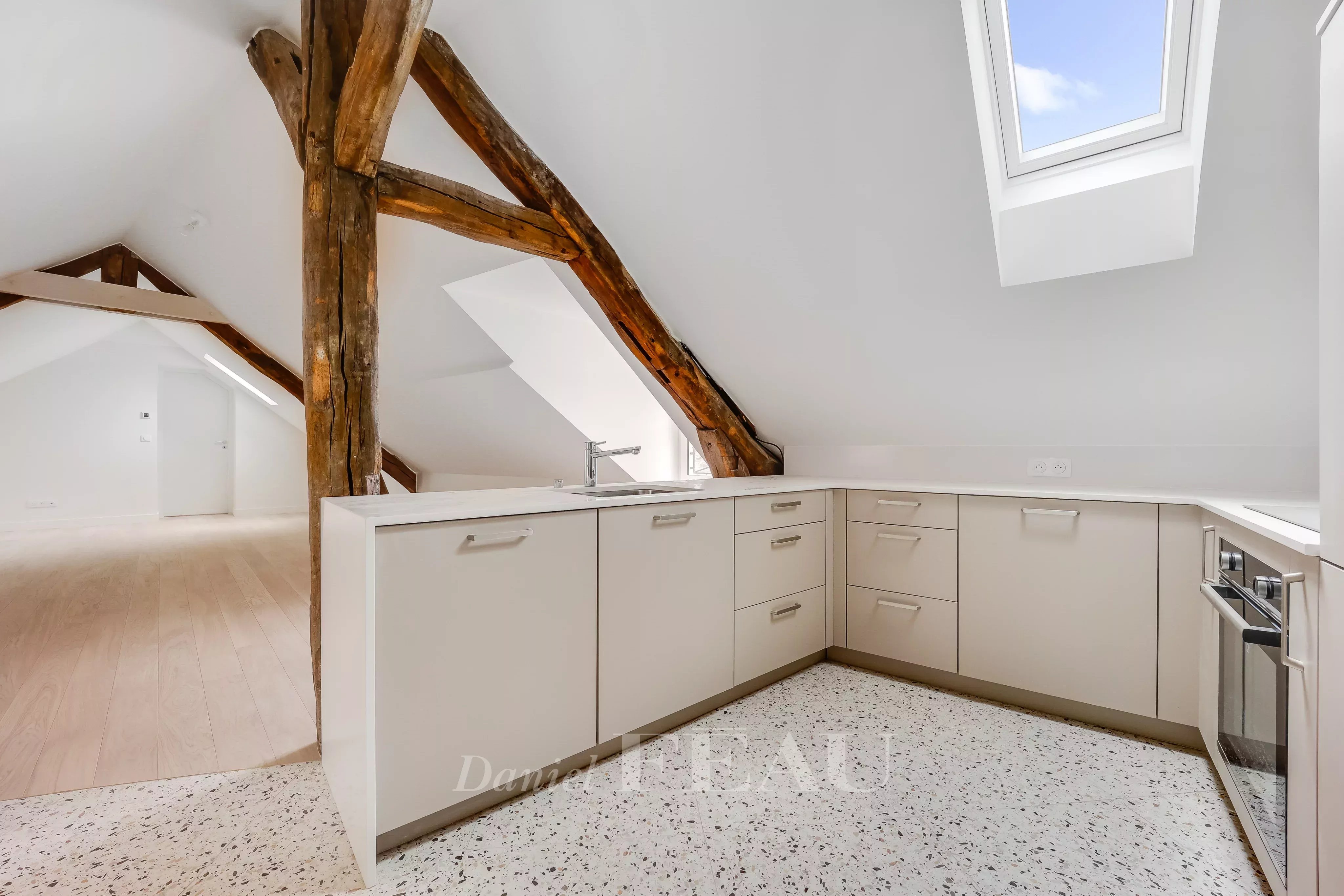 SAINT-GERMAIN-EN-LAYE-Appartement de 52 m² 2 chambres dans un bel immeuble réhabilité