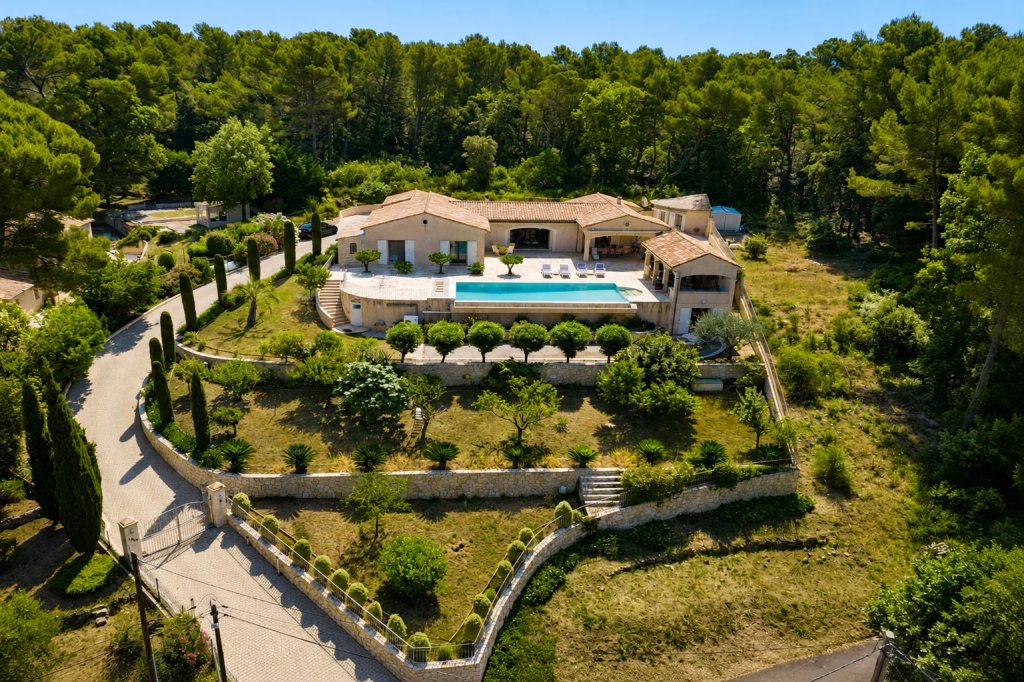 Villa for sale in Cabris — Luxury 5-Bedroom Family Villa in Cabris | Provencal Legacy Estate