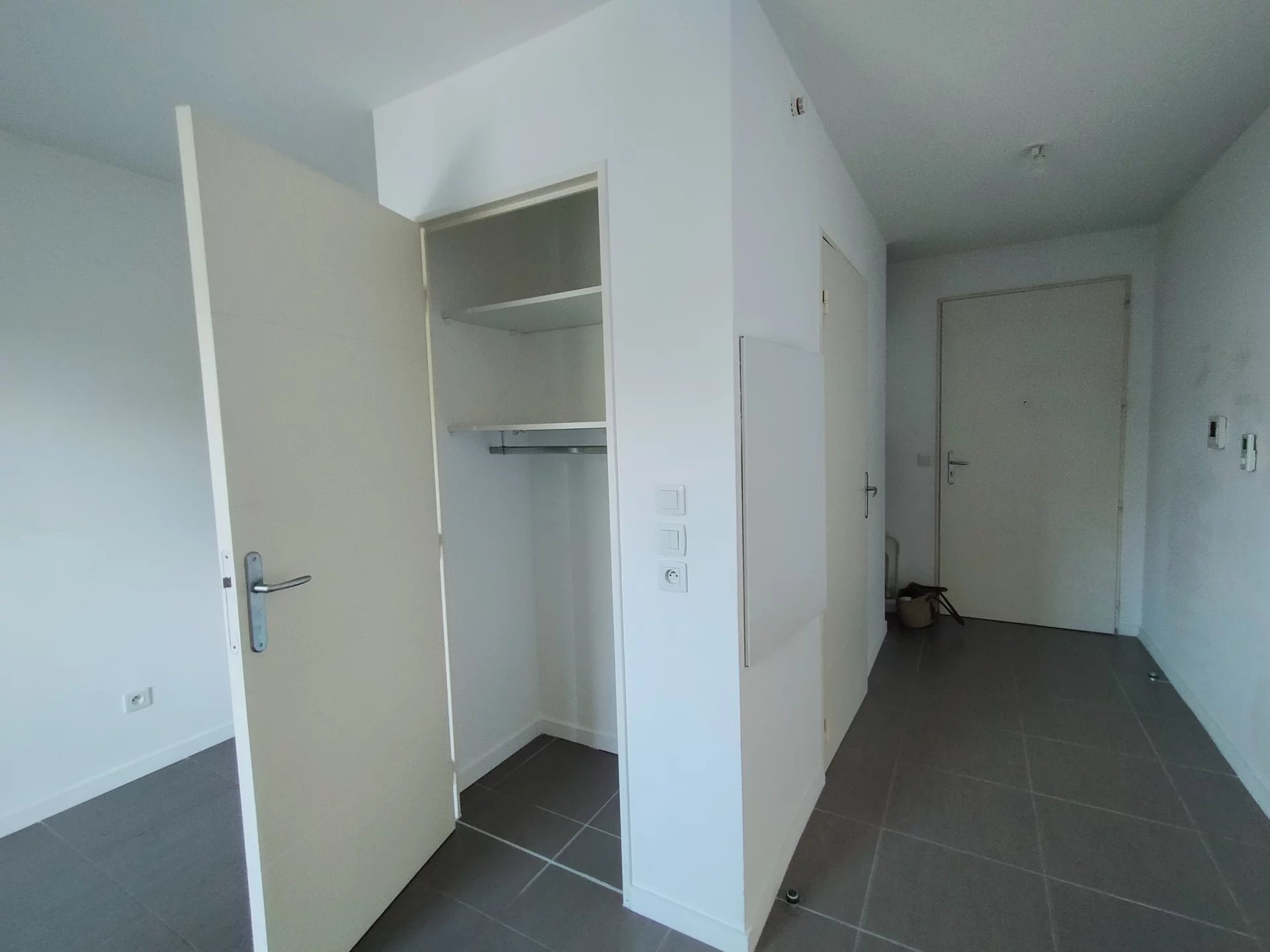 4050954 Location Lyon 7ème