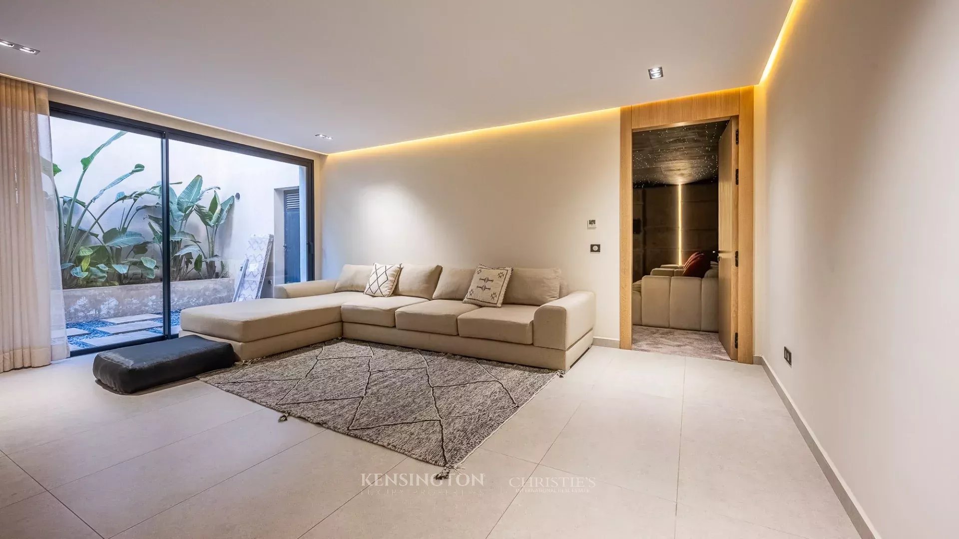 4 Bedroom Villa/Townhouse's Image 24