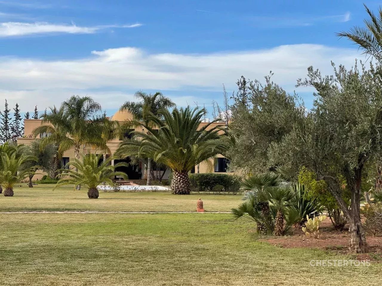 Image of Villa - 5 Bedrooms for Sale in Marrakech-Ménara-Marrakech-Morocco, Image 1