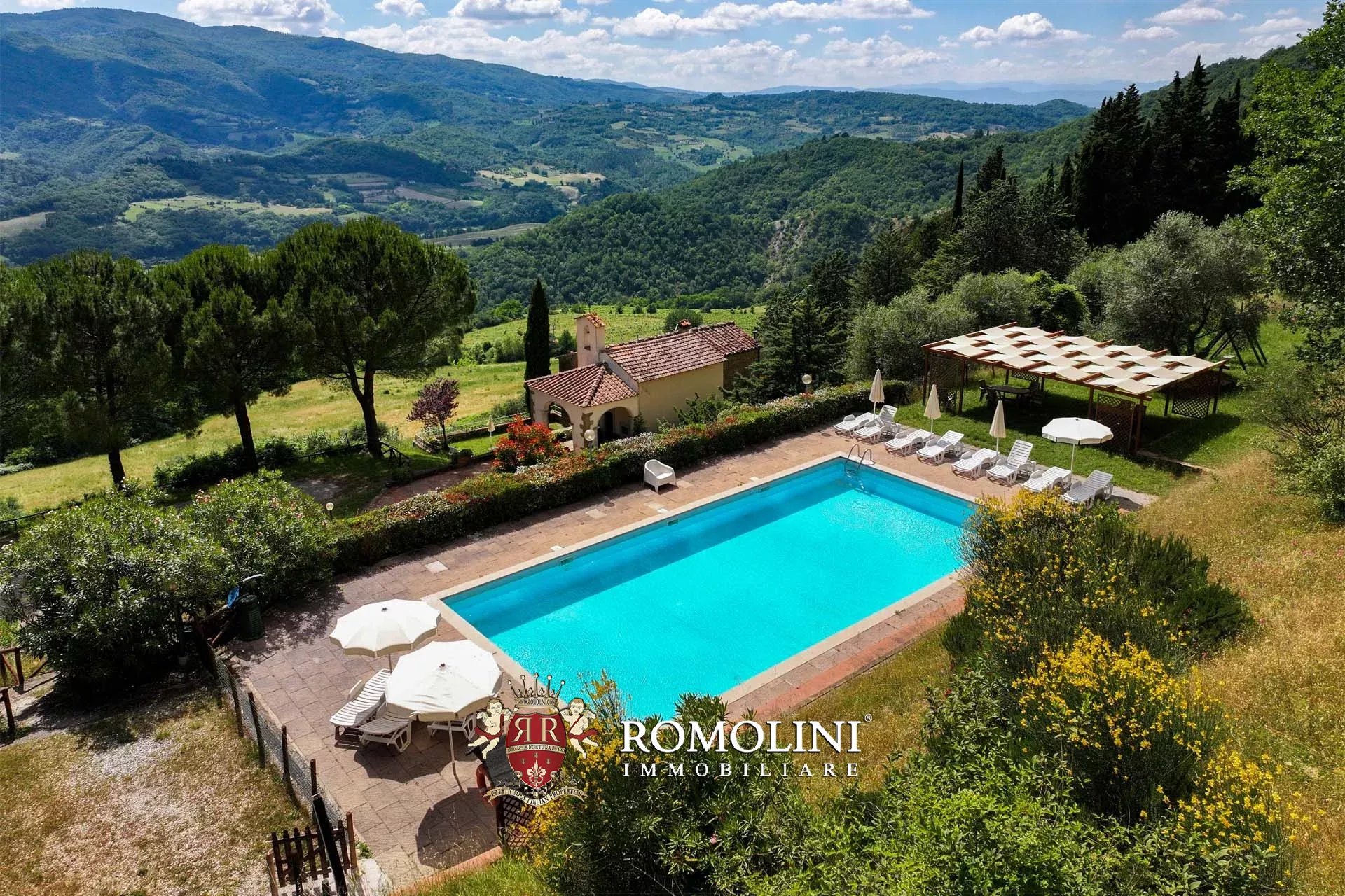 34 Bedroom Vineyard's Image 6