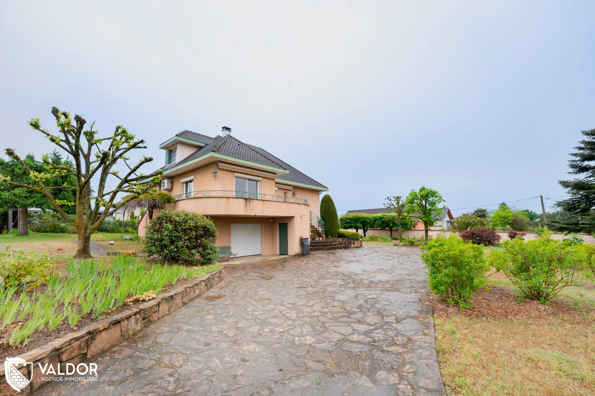 Maison spacieuse à Amareins, 6 chambres (200m²)