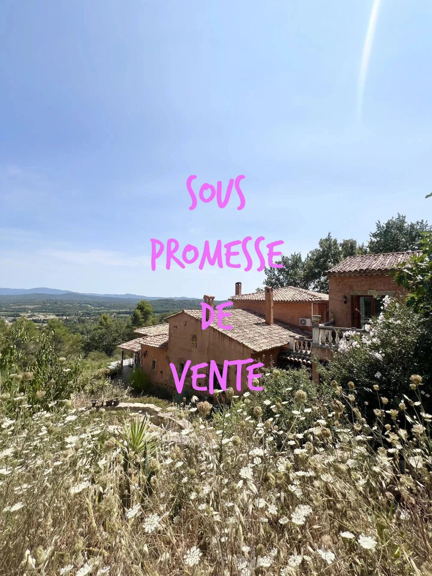 Maison de caractère sur 8 000 m² de terrain