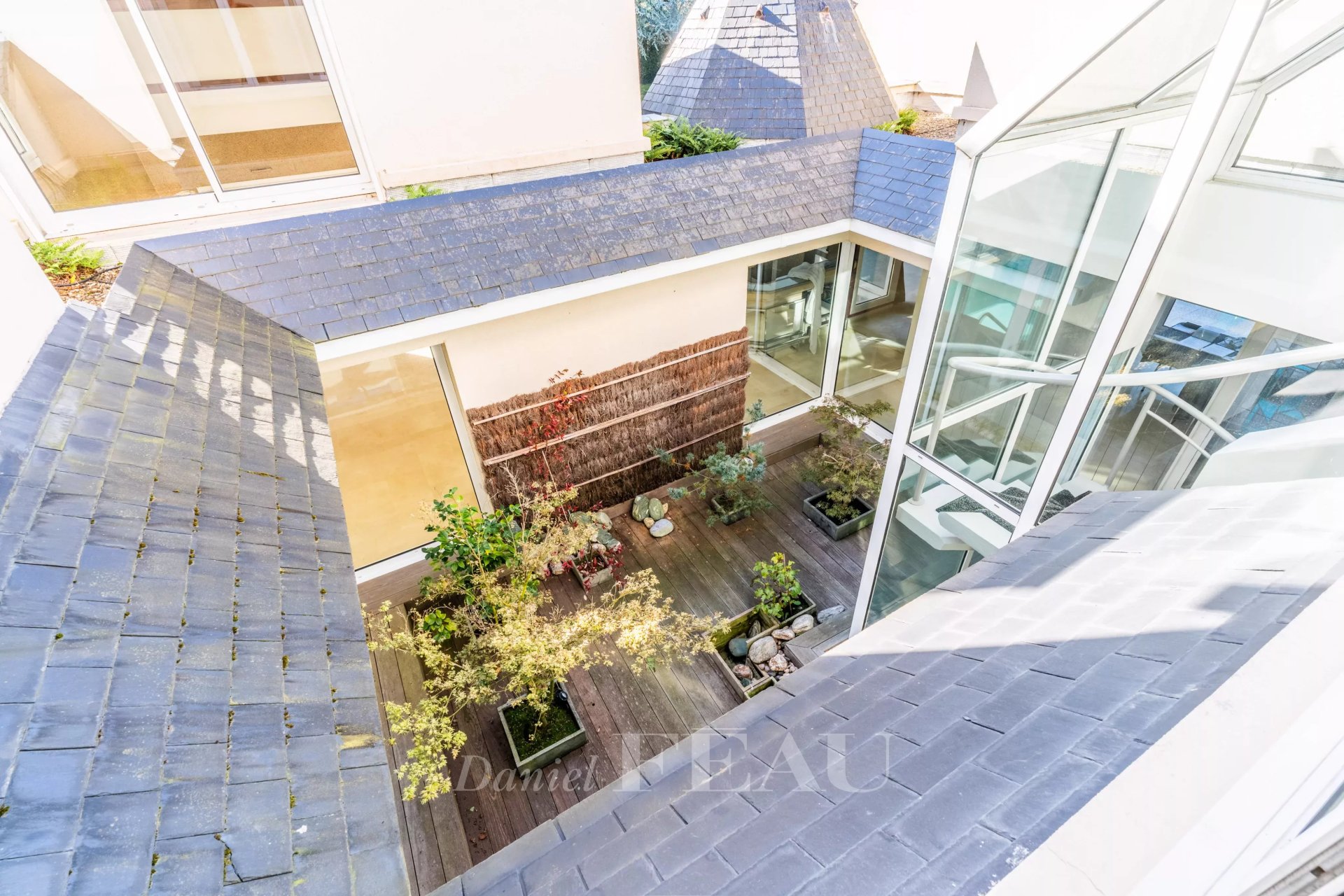 6 Bedroom Villa/Townhouse's Image 6