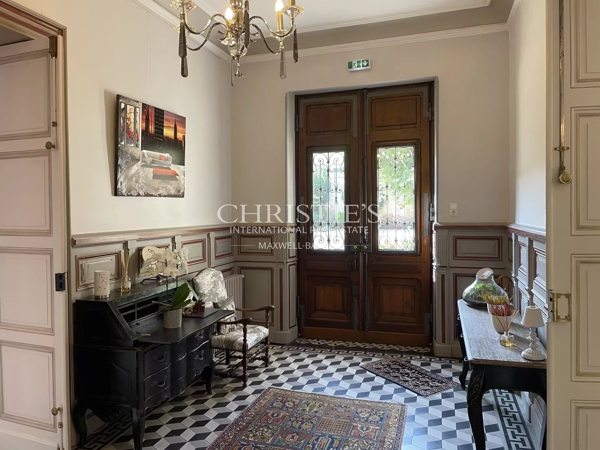 9 Bedroom Villa/Townhouse's Image 4