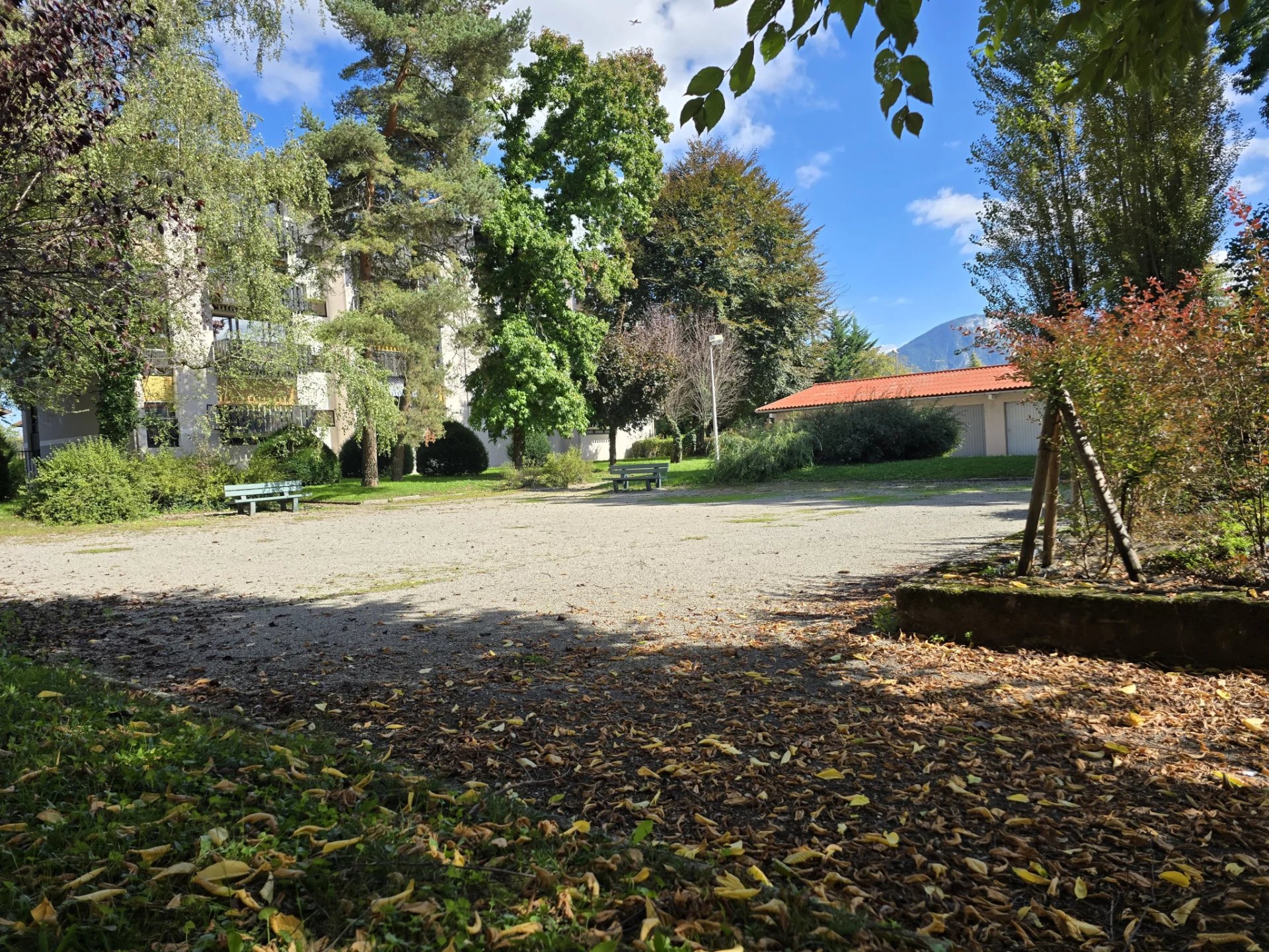 Meythet   T4/5 traversant 92,5 m2   Dernier étage