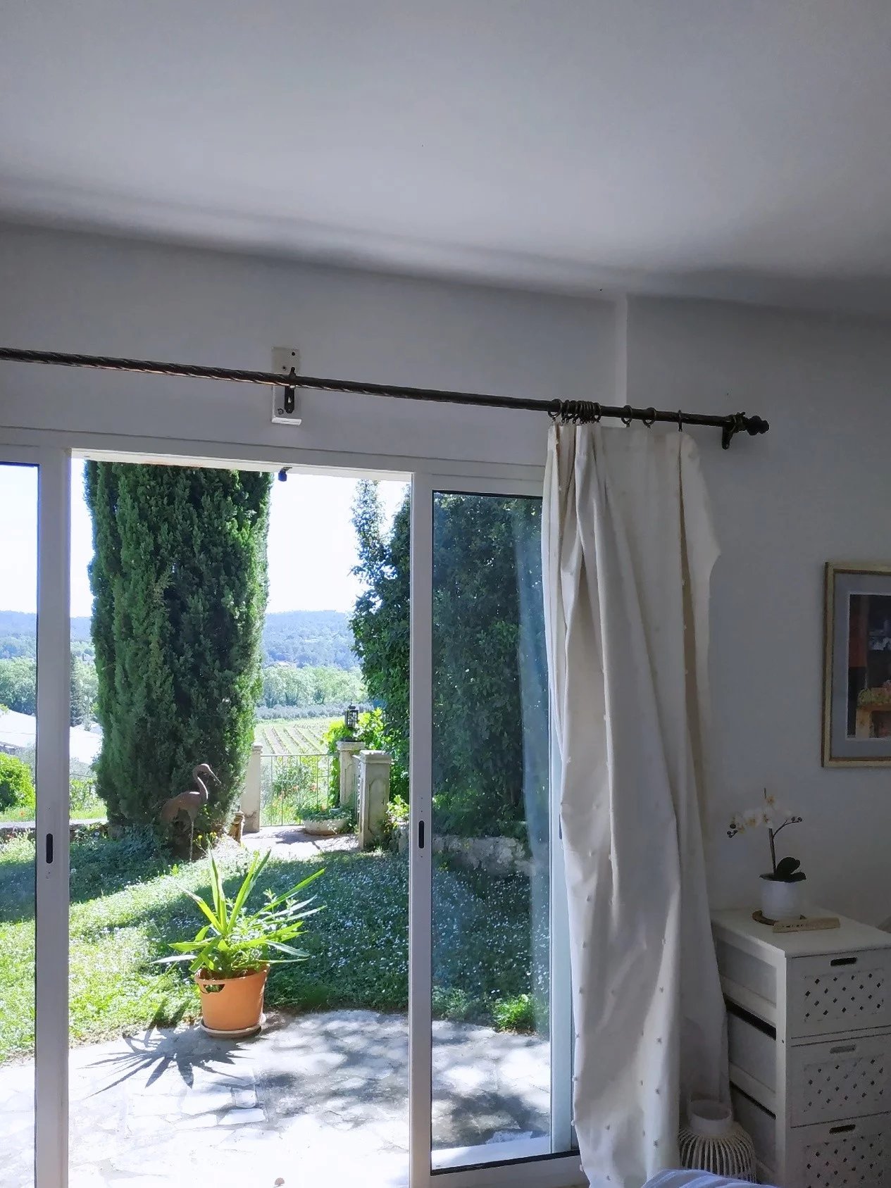 Charming 4-Bedroom Provencal House with Pool in Correns