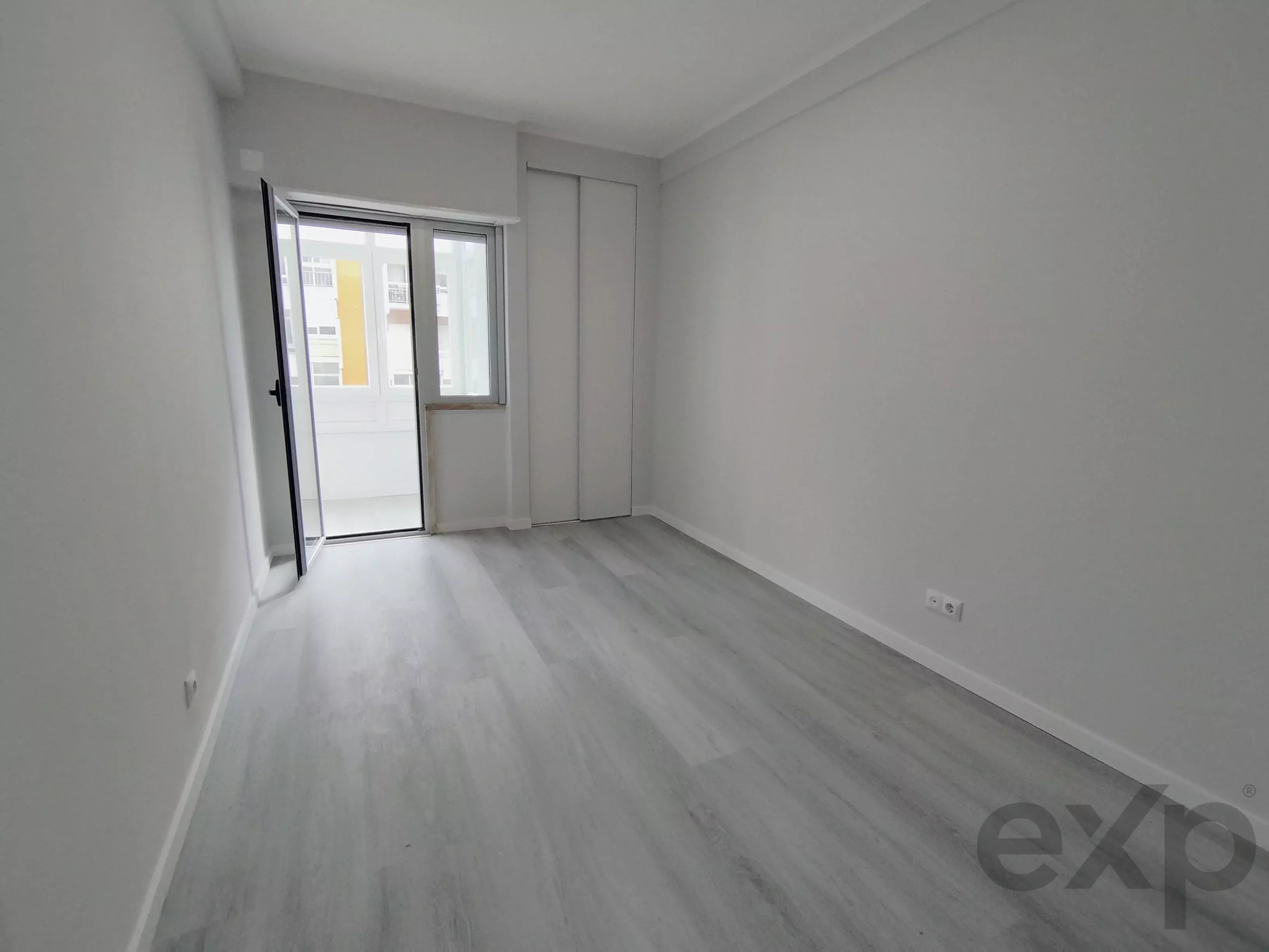 Central 2-Bedroom Apartment in Oeiras: Comfort, Elevator and Premium Location 86191632 image 10