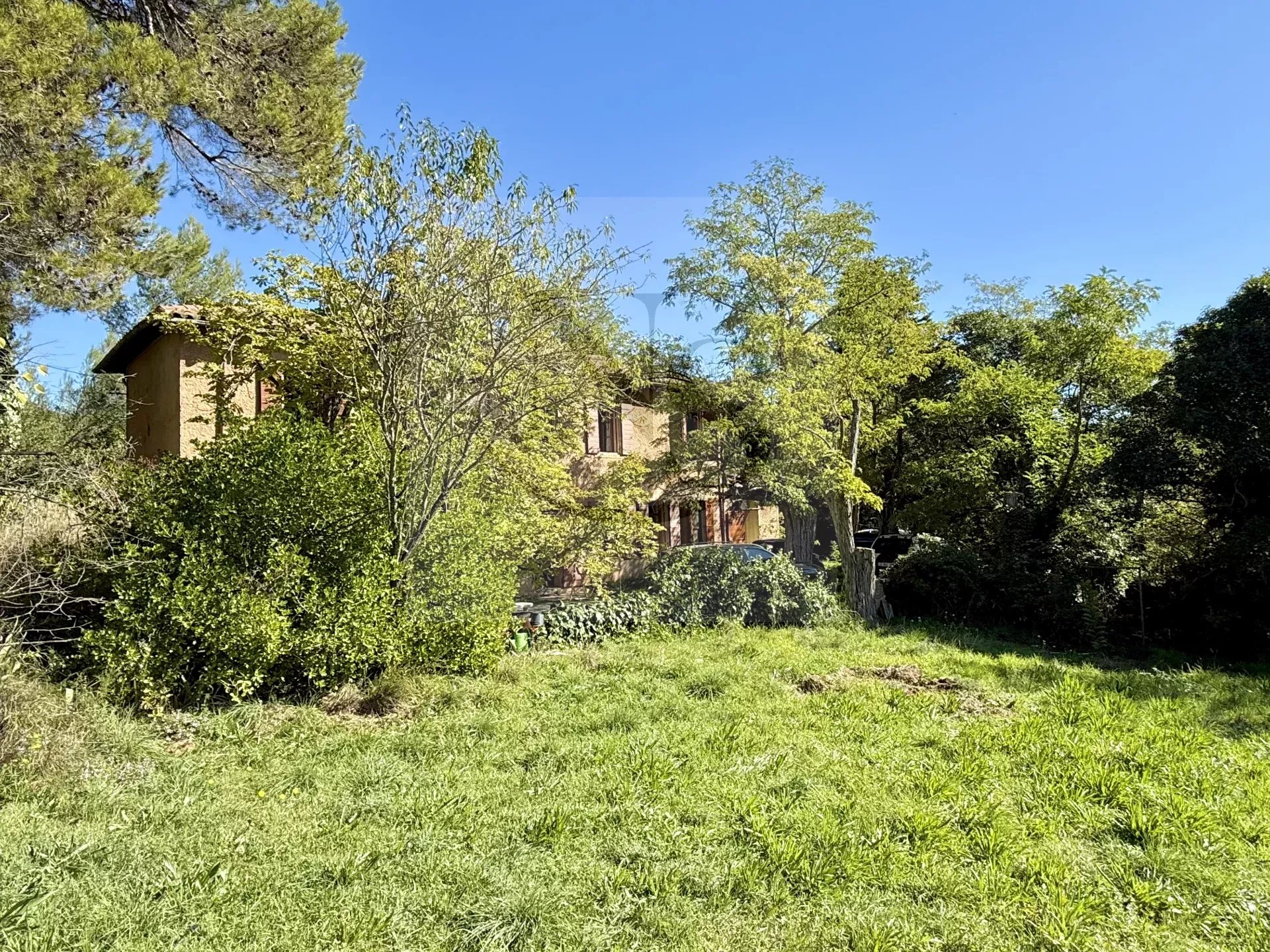 AIX-EN-PROVENCE / CASTEL AIXOIS AU COEUR DES PINCHINATS - Photo 4