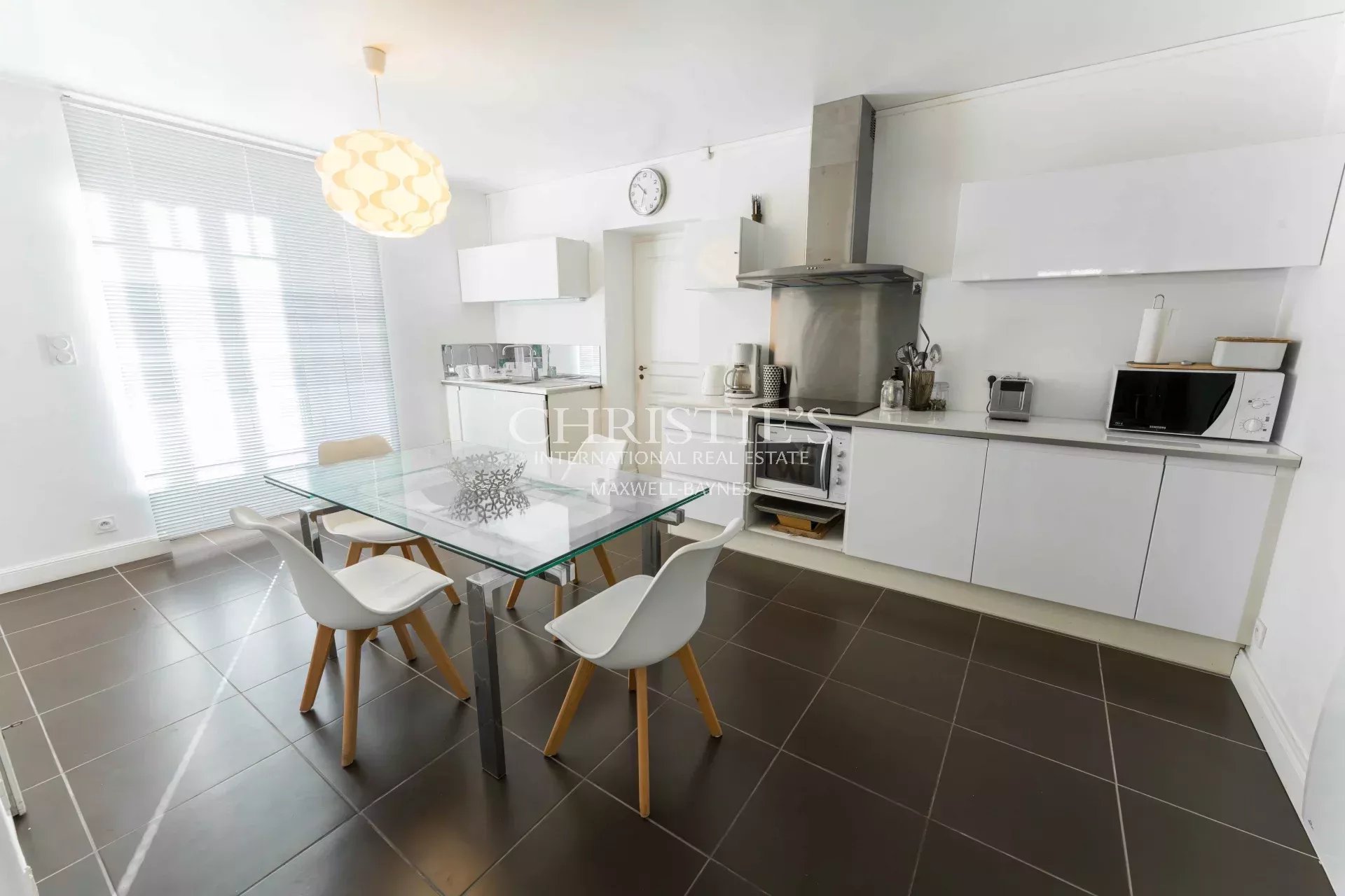 5 Bedroom Villa/Townhouse's Image 3