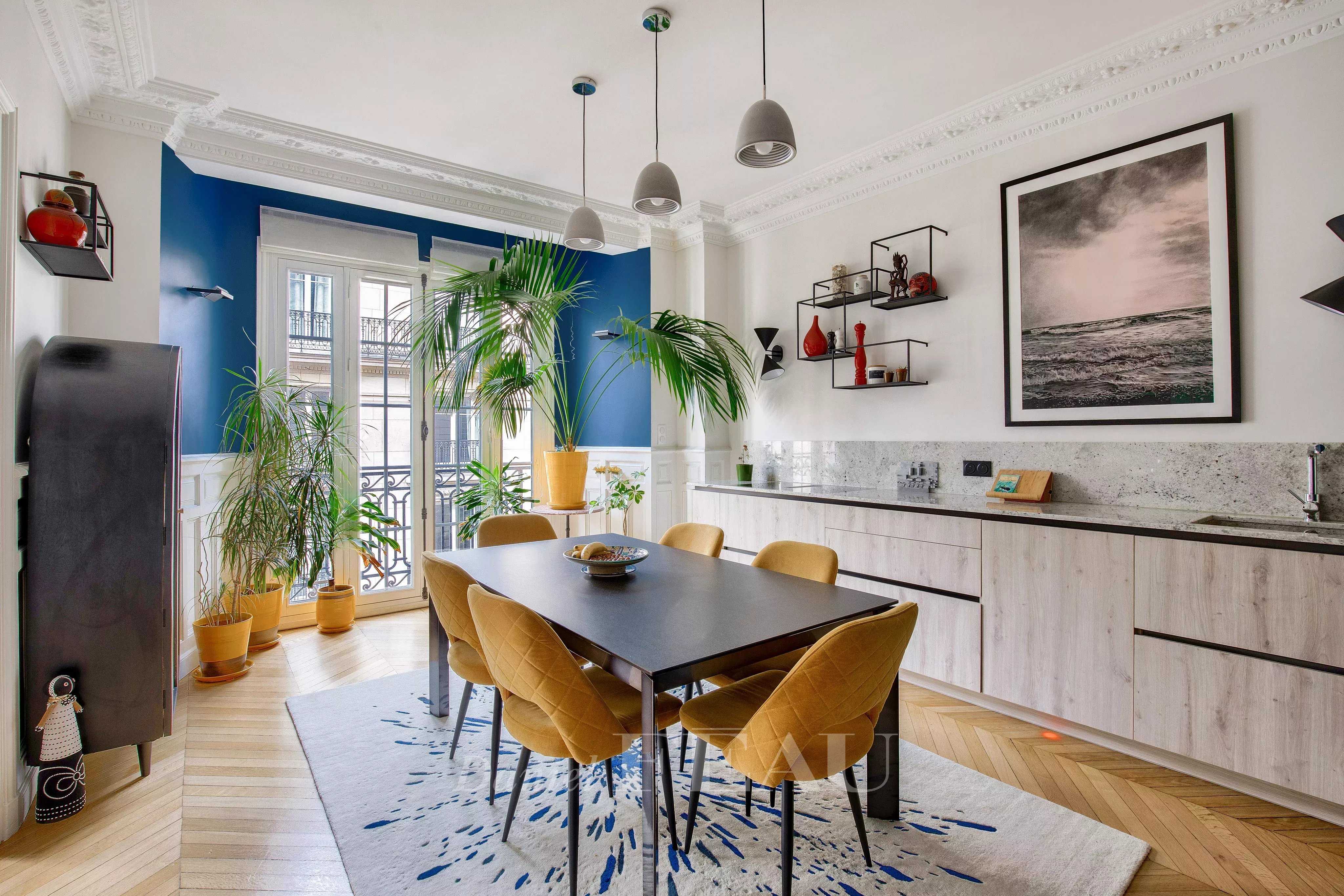 Salle à manger et cuisine 